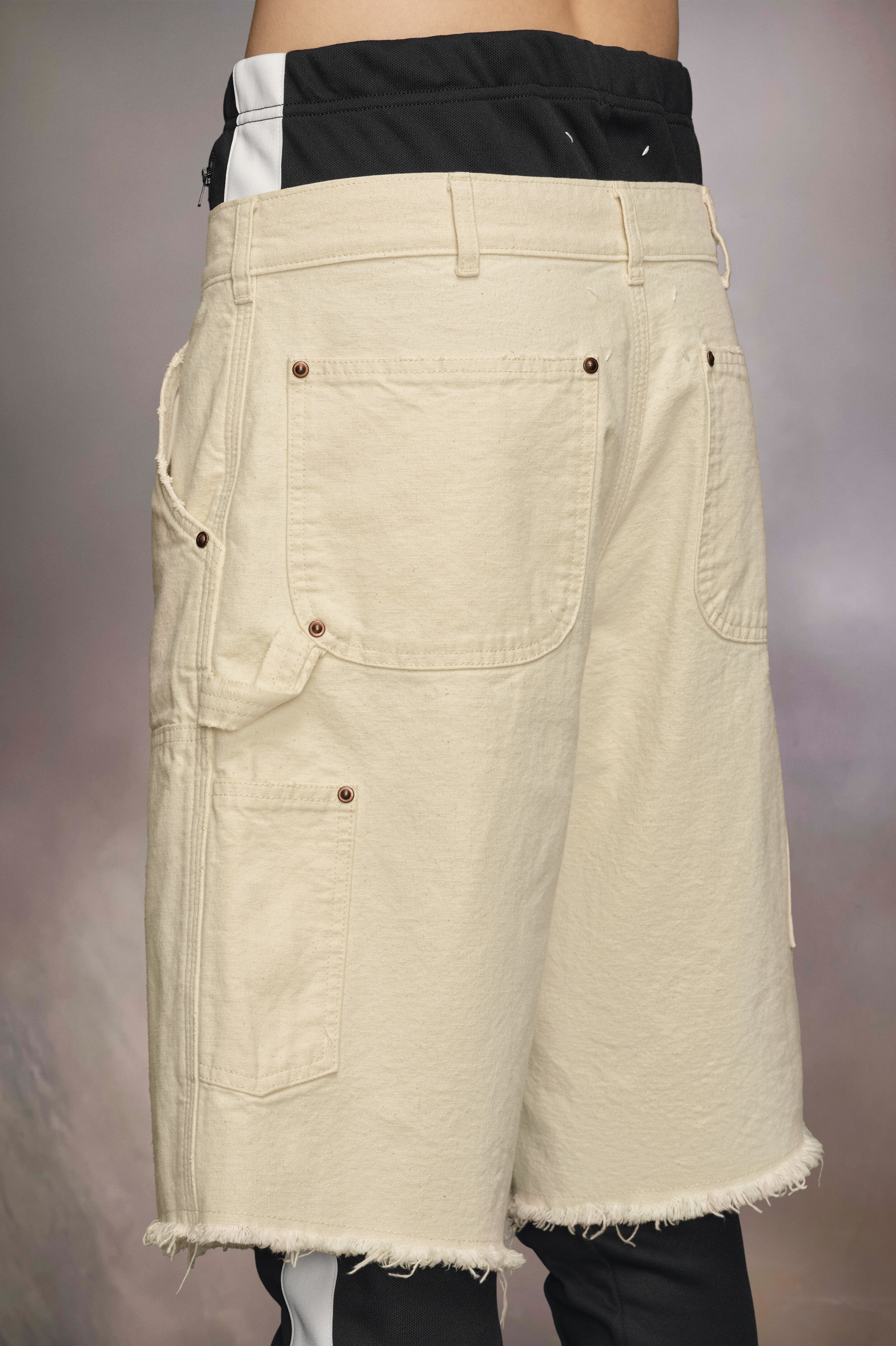 Stud denim shorts - 6