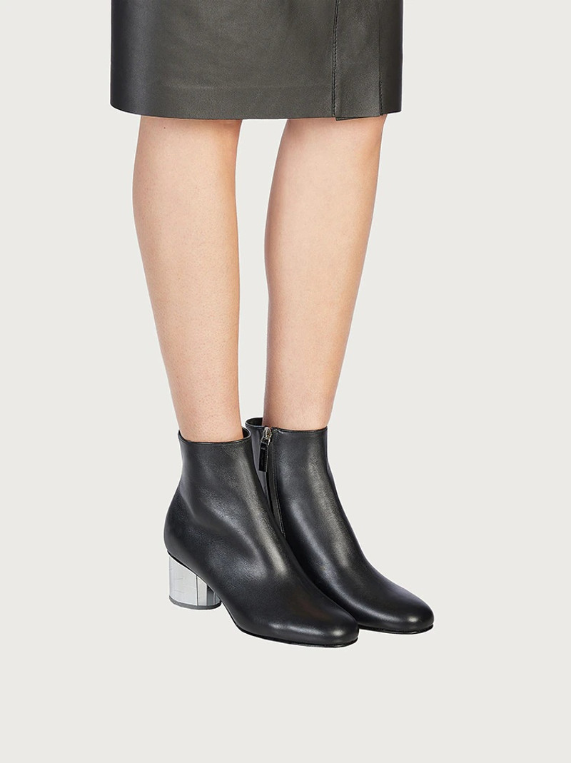 MIRRORED HEEL ANKLE BOOT 3