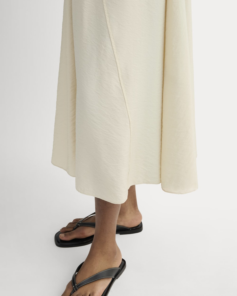 THE V-NECK DRESS IN SOFTLUXE 5