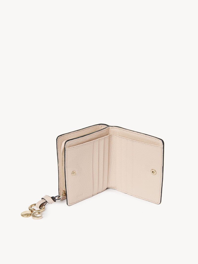 Chloé ALPHABET COMPACT WALLET outlook