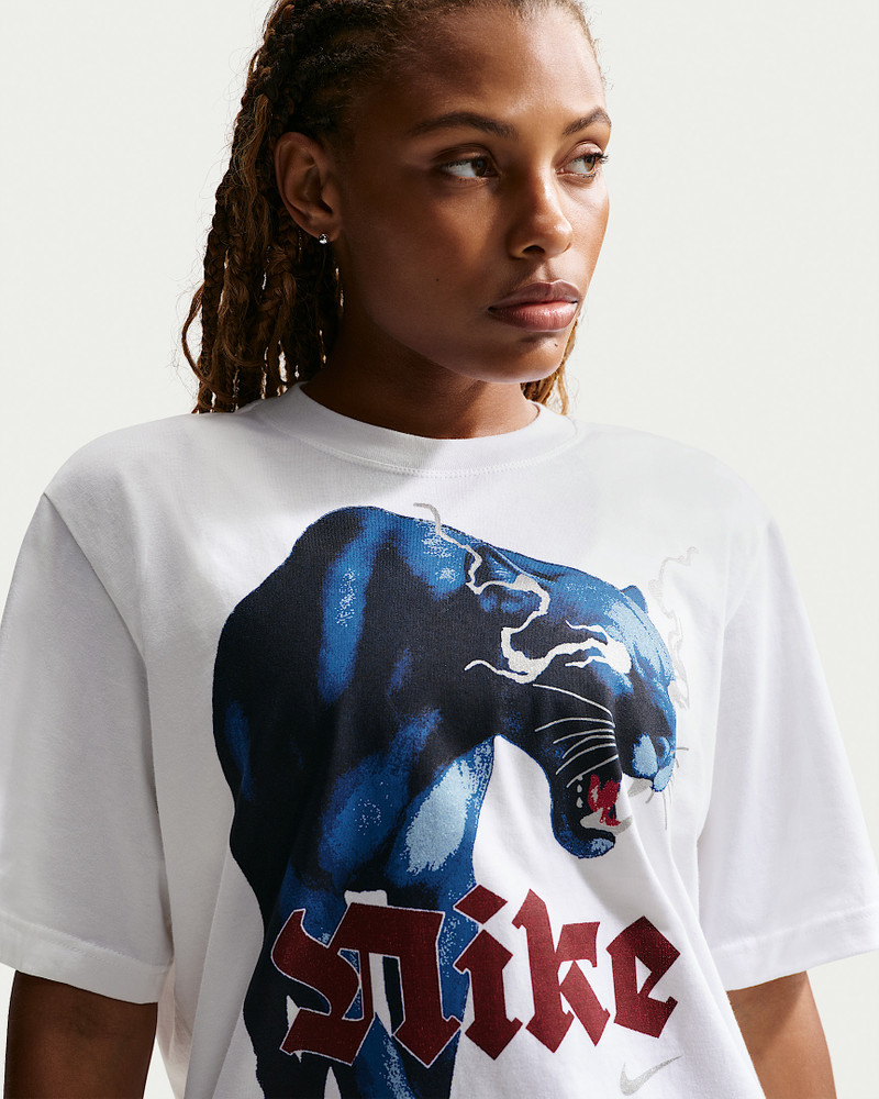 Nike Sportswear Essentials Women's Loose T-Shirt 3