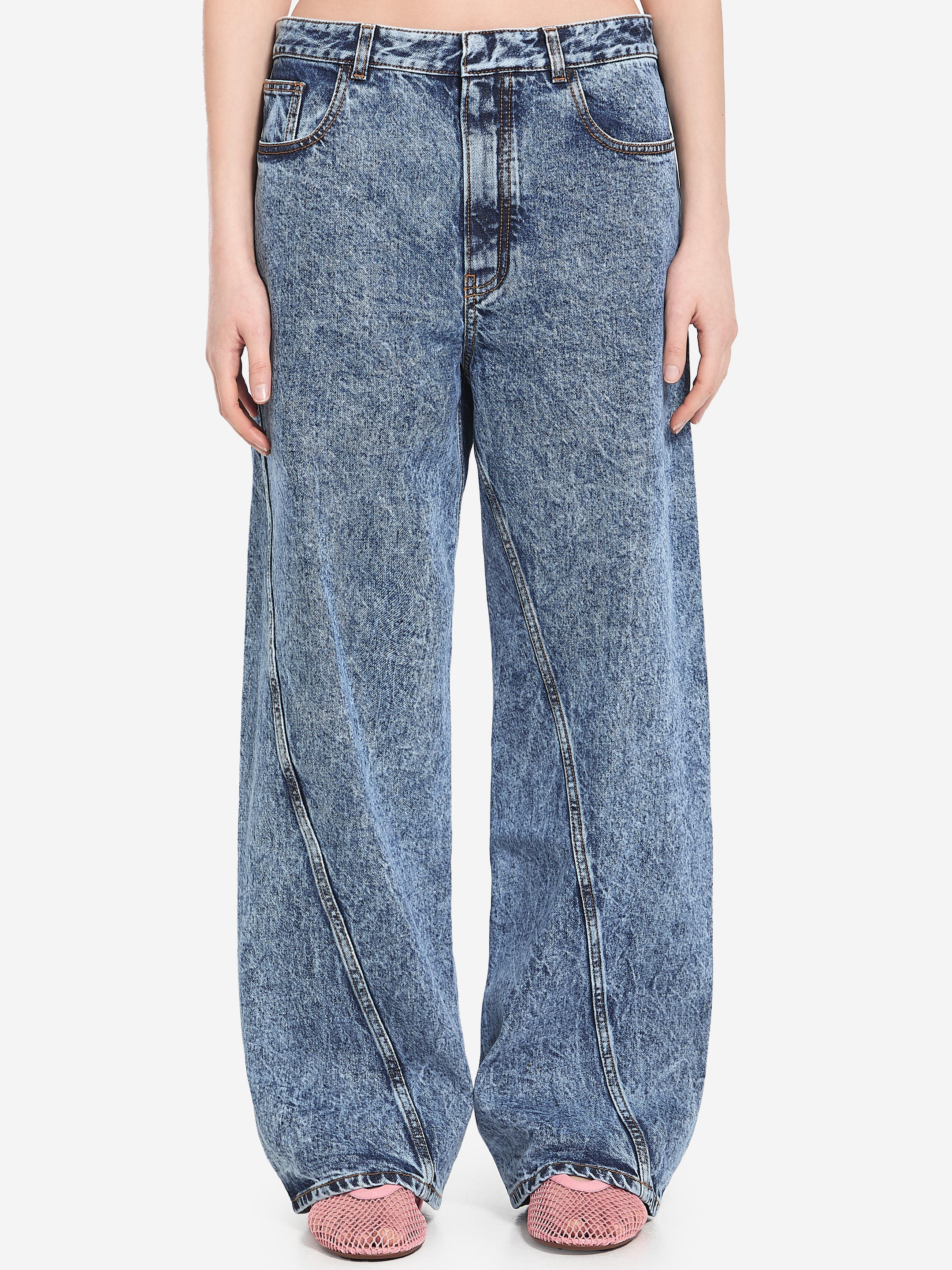 【ALAIA】ツイステッド ジーンズ Alaïa Twisted Straight-Leg Jeans | Harrods US
