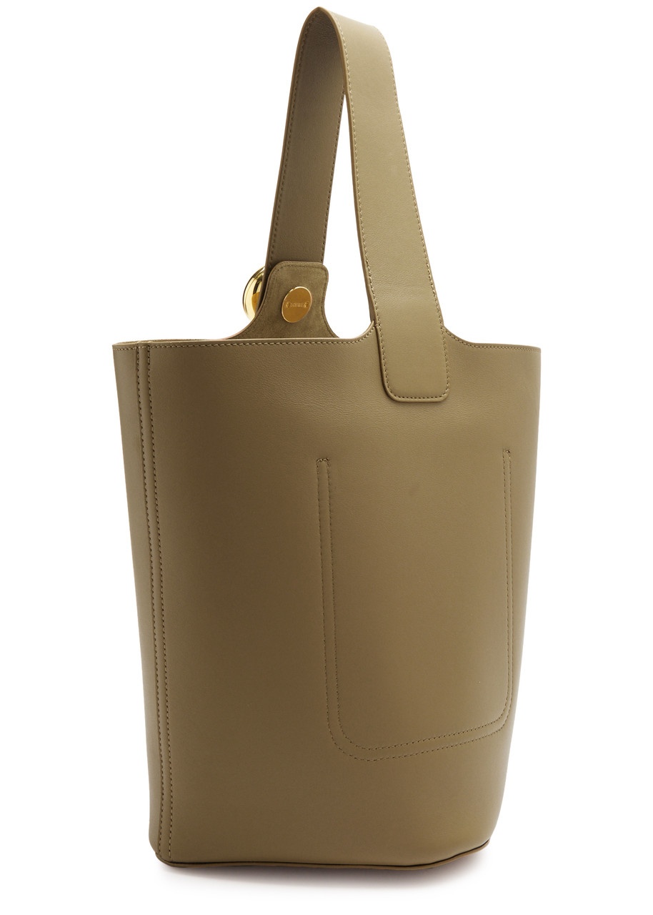 Loewe Pebble Medium Leather Bucket bag - 2