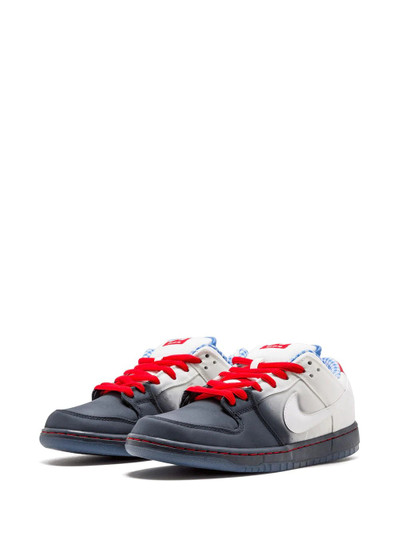 Nike SB Dunk Low Premium sneakers outlook