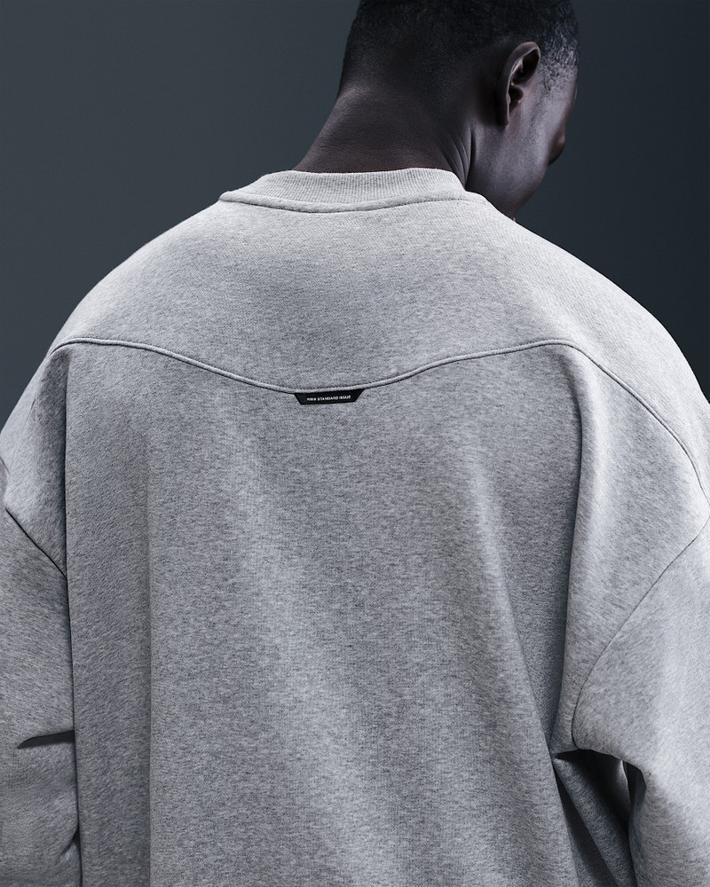 Nike Nike Standard Issue Men's Therma-FIT Basketball Crew outlook