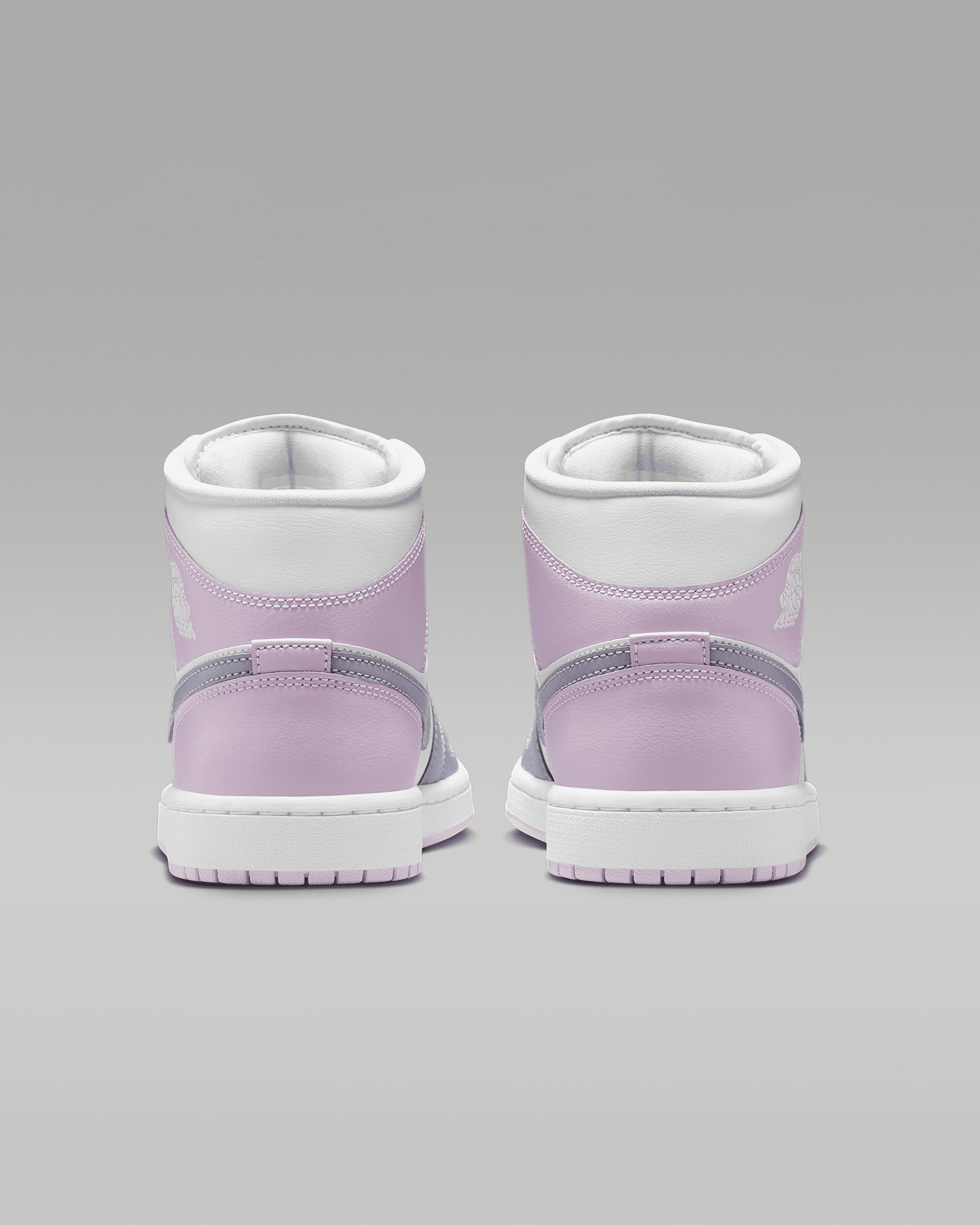 Air Jordan 1 Mid Women's Shoes - 6