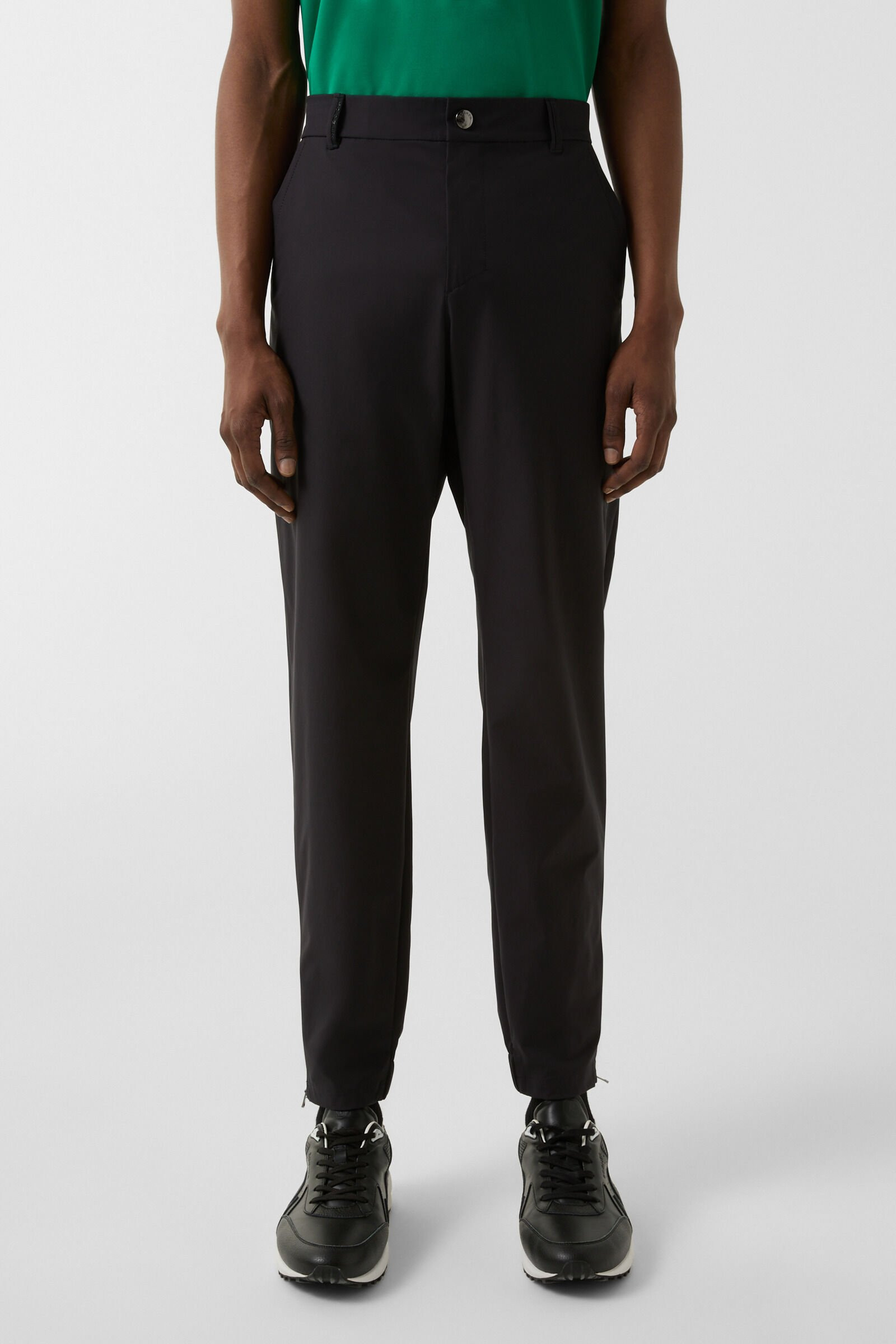 Akeno functional pants in Black - 2