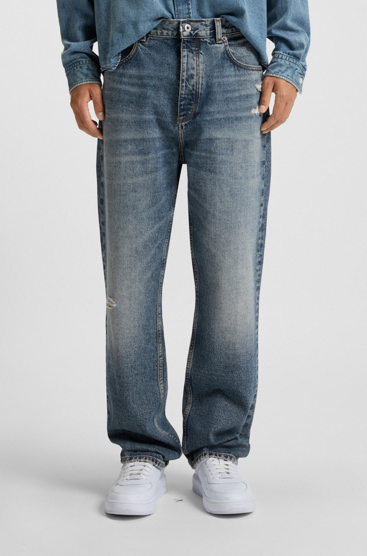 BAGGY-FIT JEANS IN BLUE DISTRESSED DENIM - 2