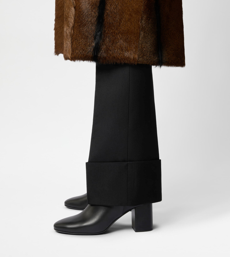 Tod's ANKLE BOOTS IN LEATHER - BLACK outlook