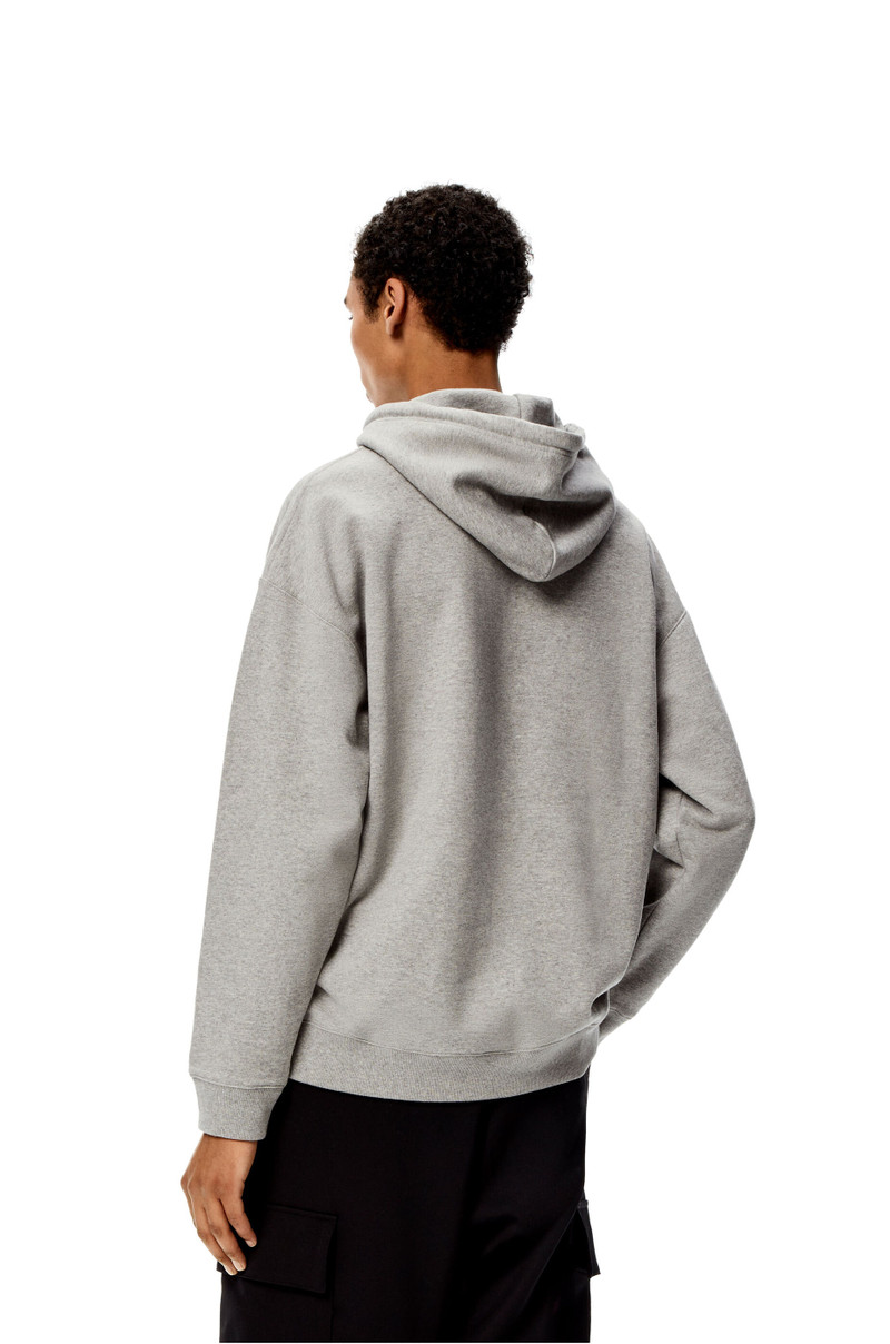 Relaxed fit hoodie in cotton 4