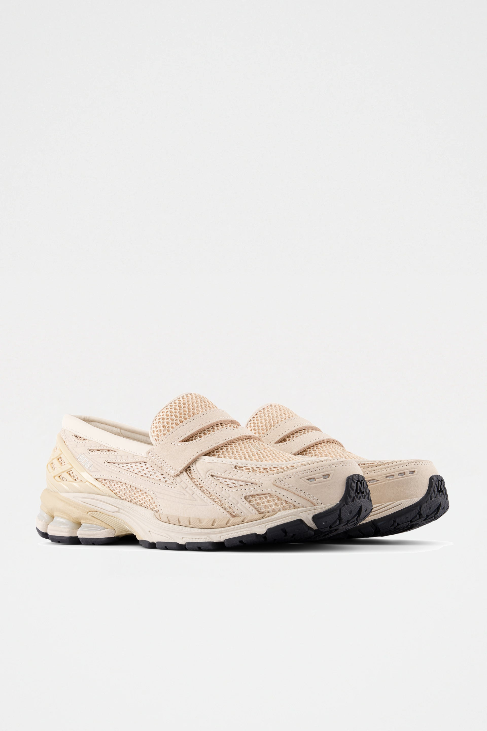 NEW BALANCE 1906 LOAFER V1 BISQUE / BISQUE - 4