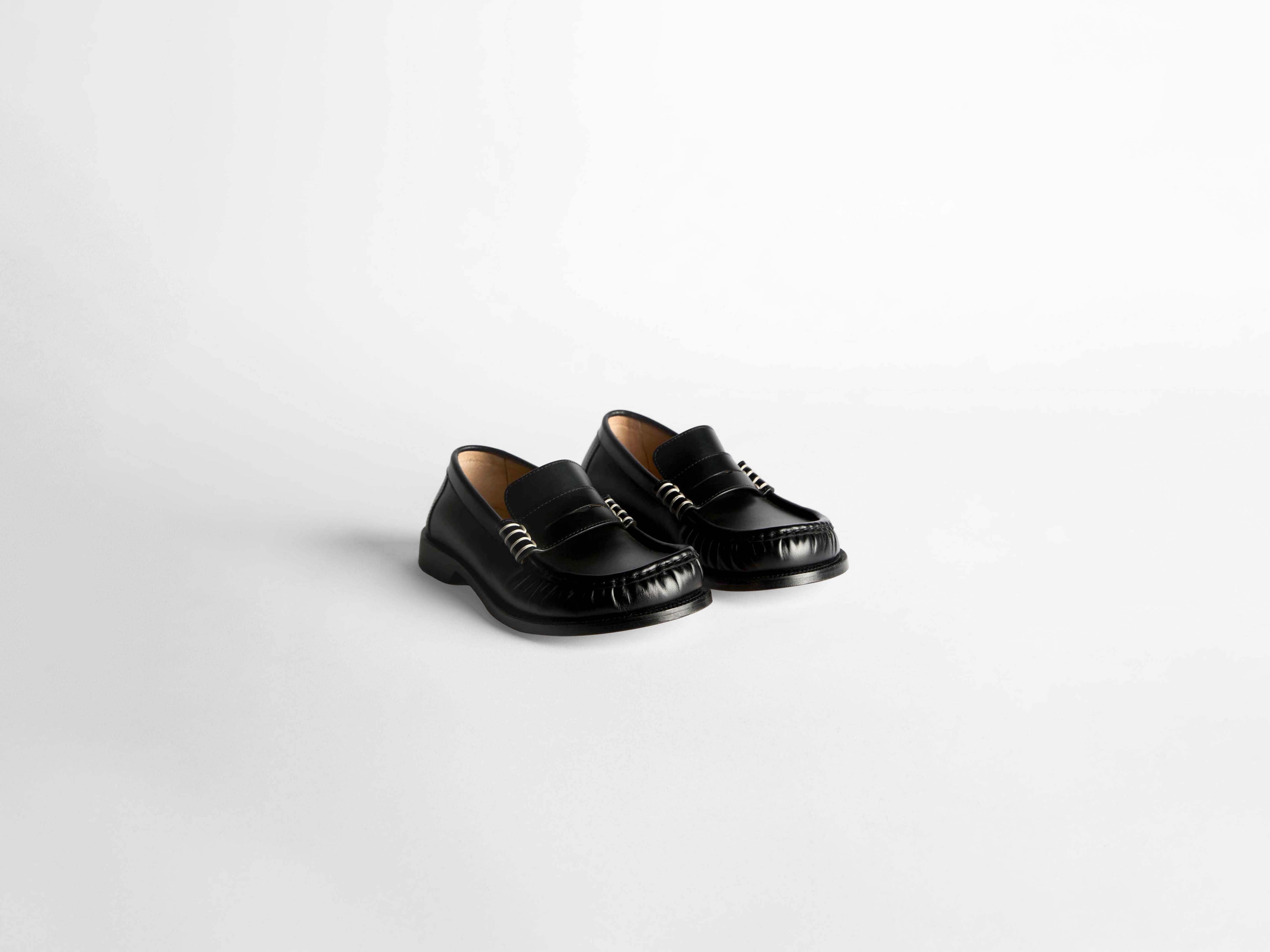 WOMENS LOAFER MOCCASIN IN BLACK - 3