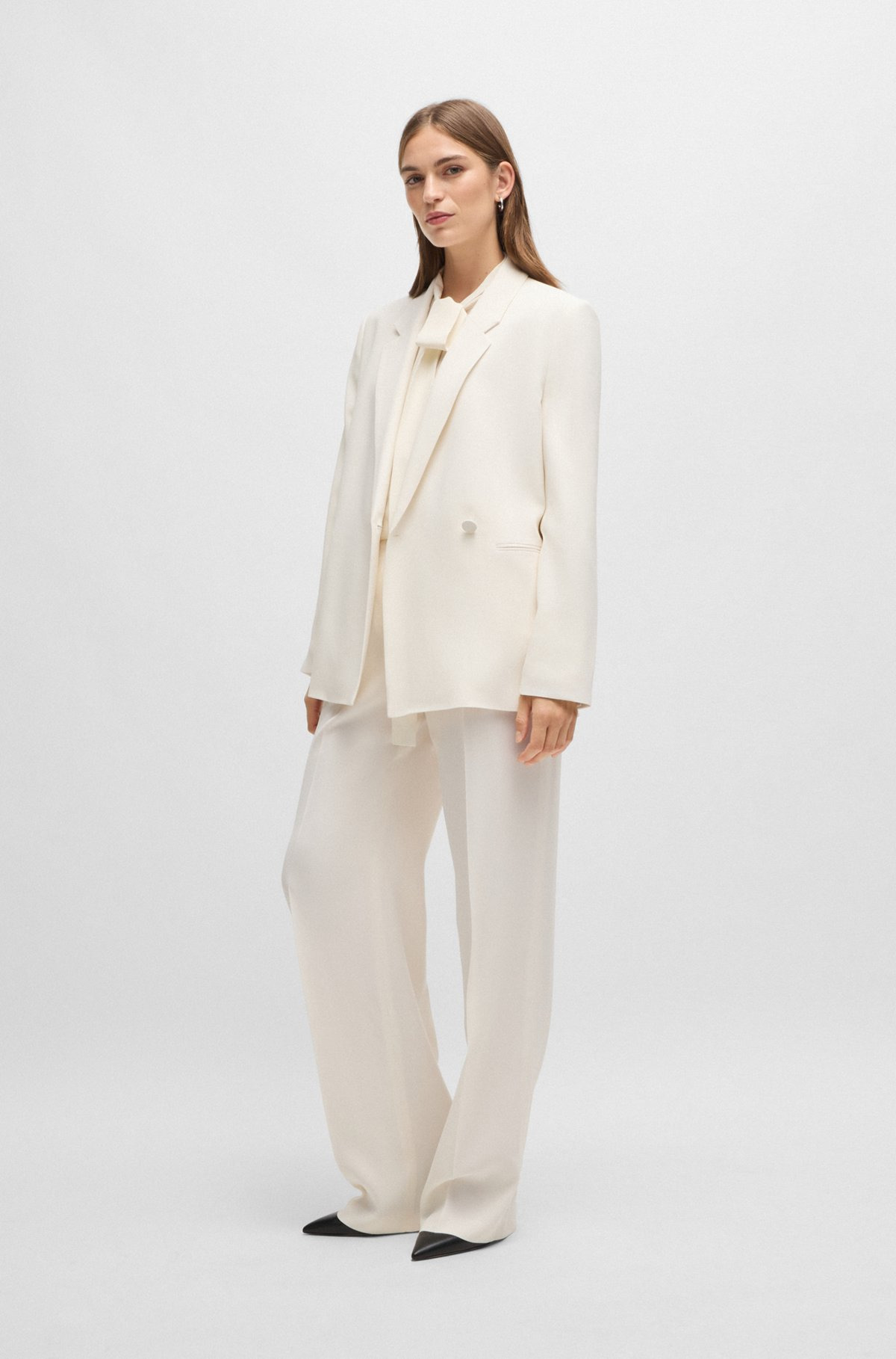 RELAXED-FIT JACKET WITH FEATURE BUTTON - 3