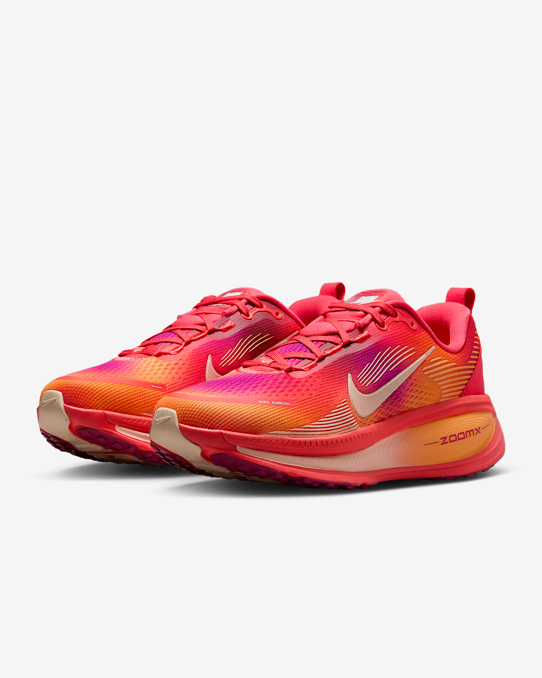 Nike Vomero 18 SE Women's Road Running Shoes - 5