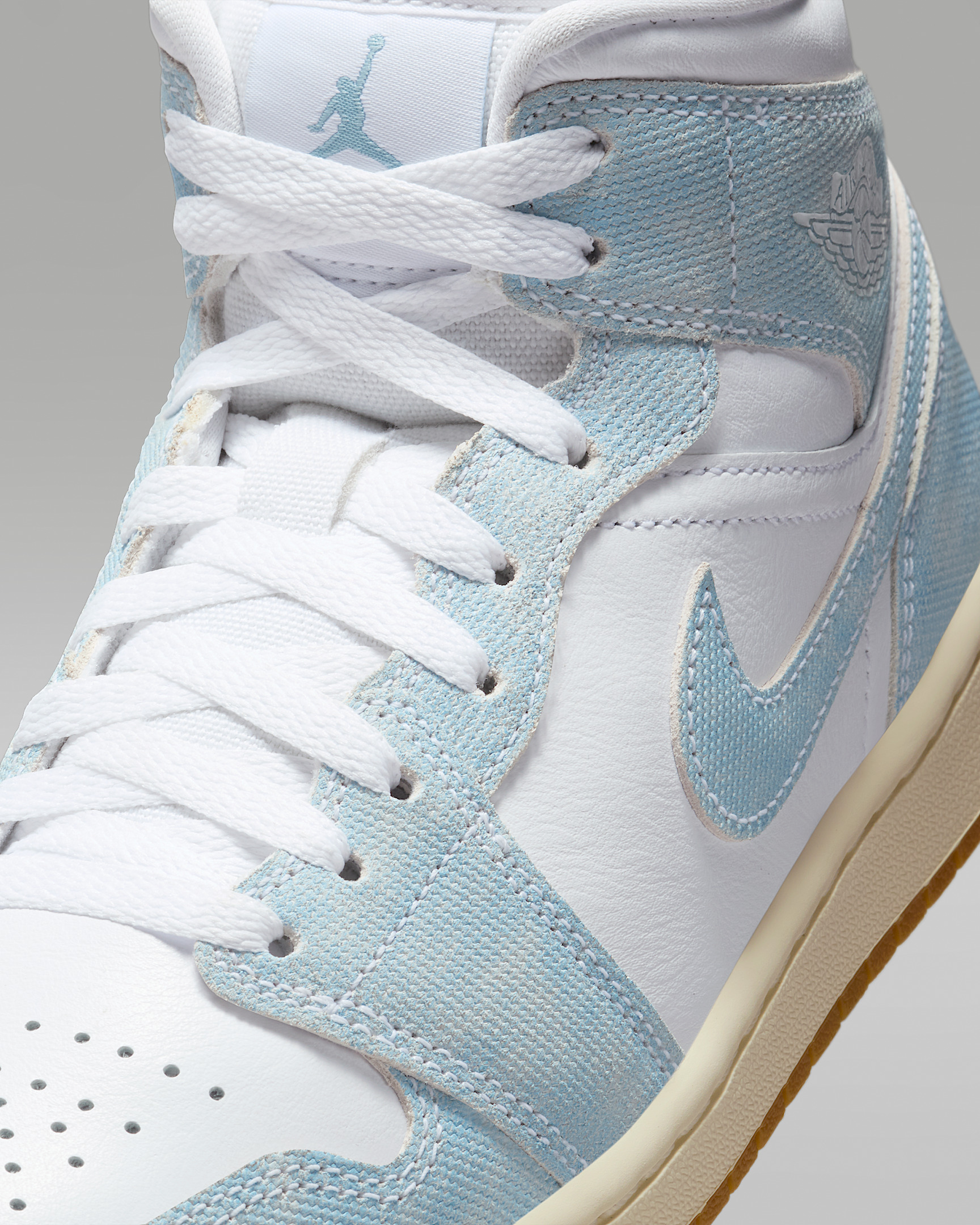 Air Jordan 1 Mid SE Women's Shoes - 7