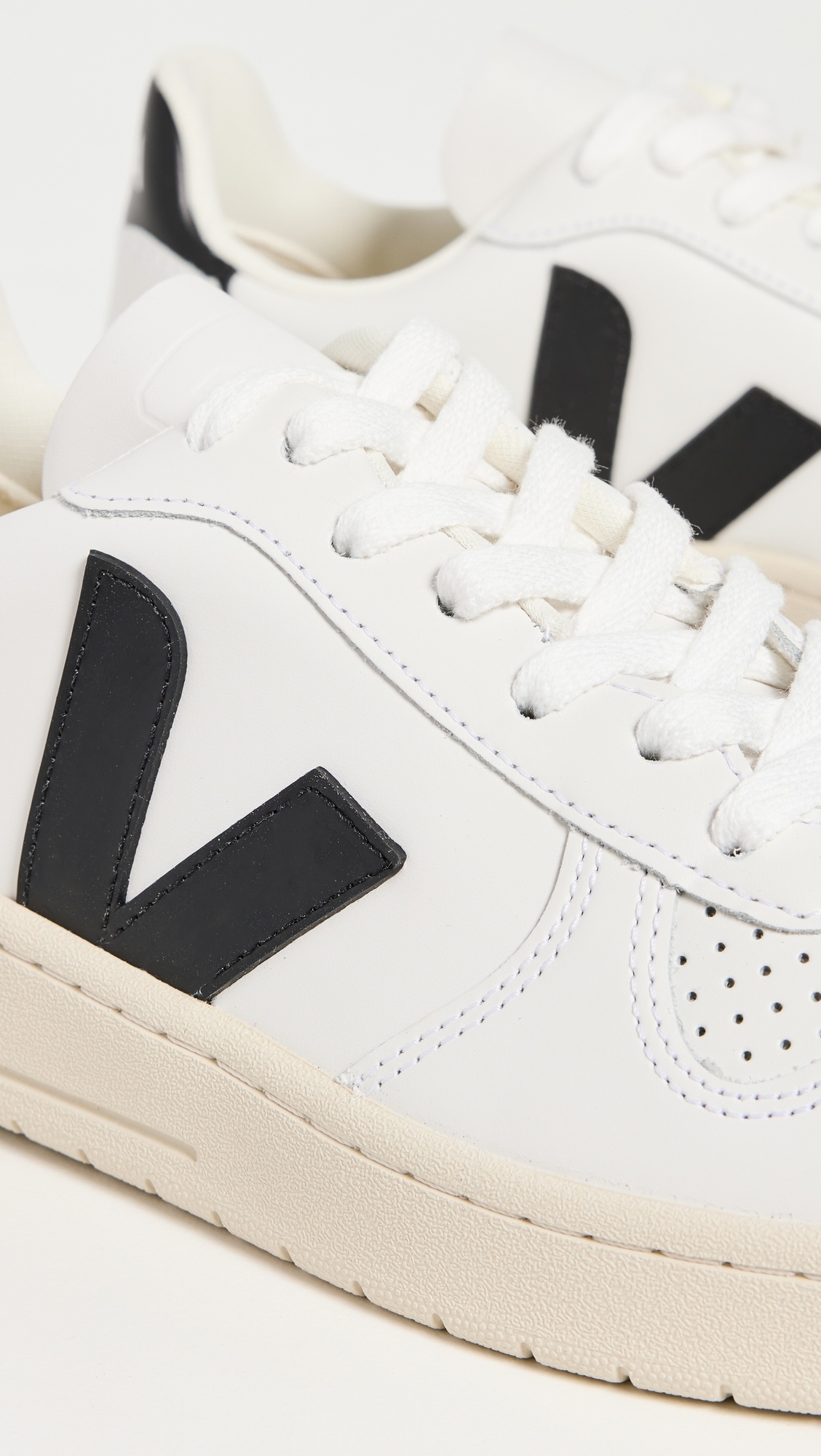 V-10 Lace Up Sneakers - 5