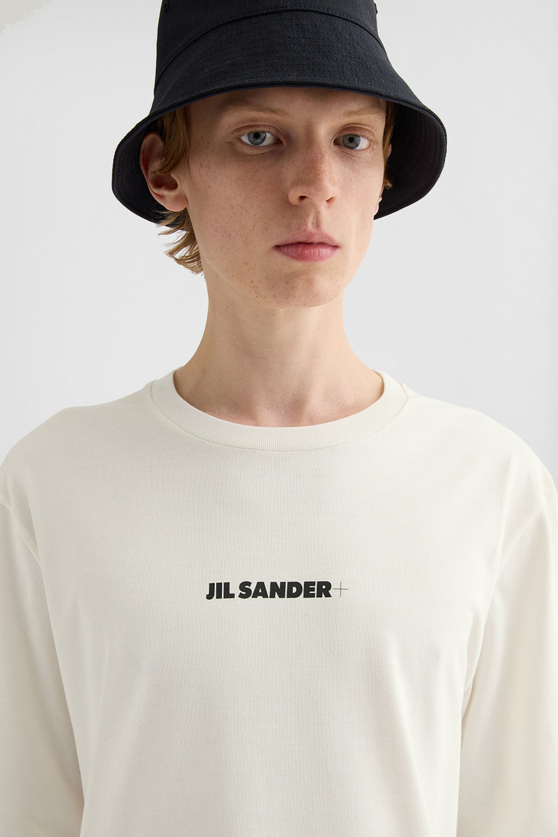 T-Shirt 4