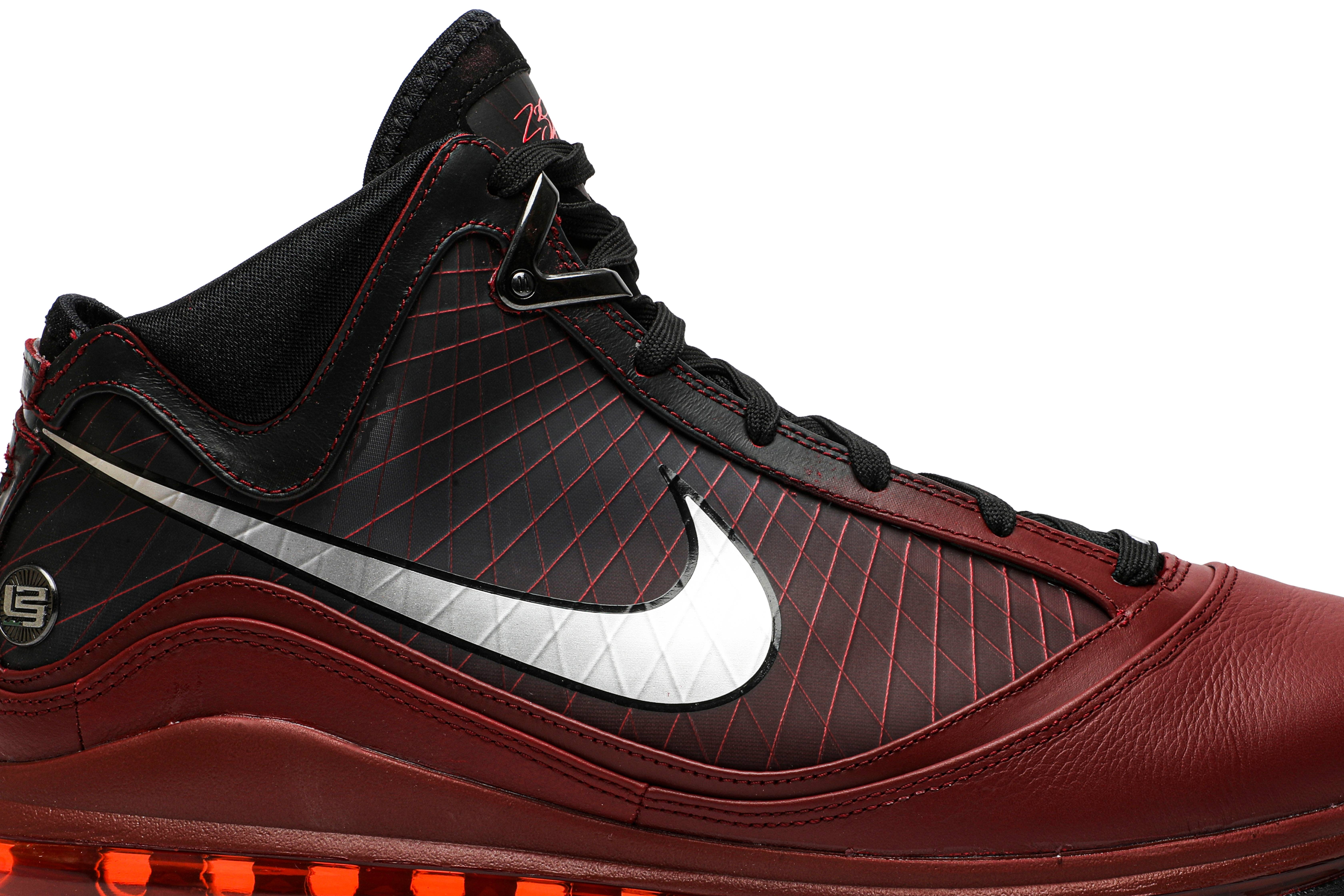 Air Max LeBron 7 Retro QS 'Christmas' 2019 - 2