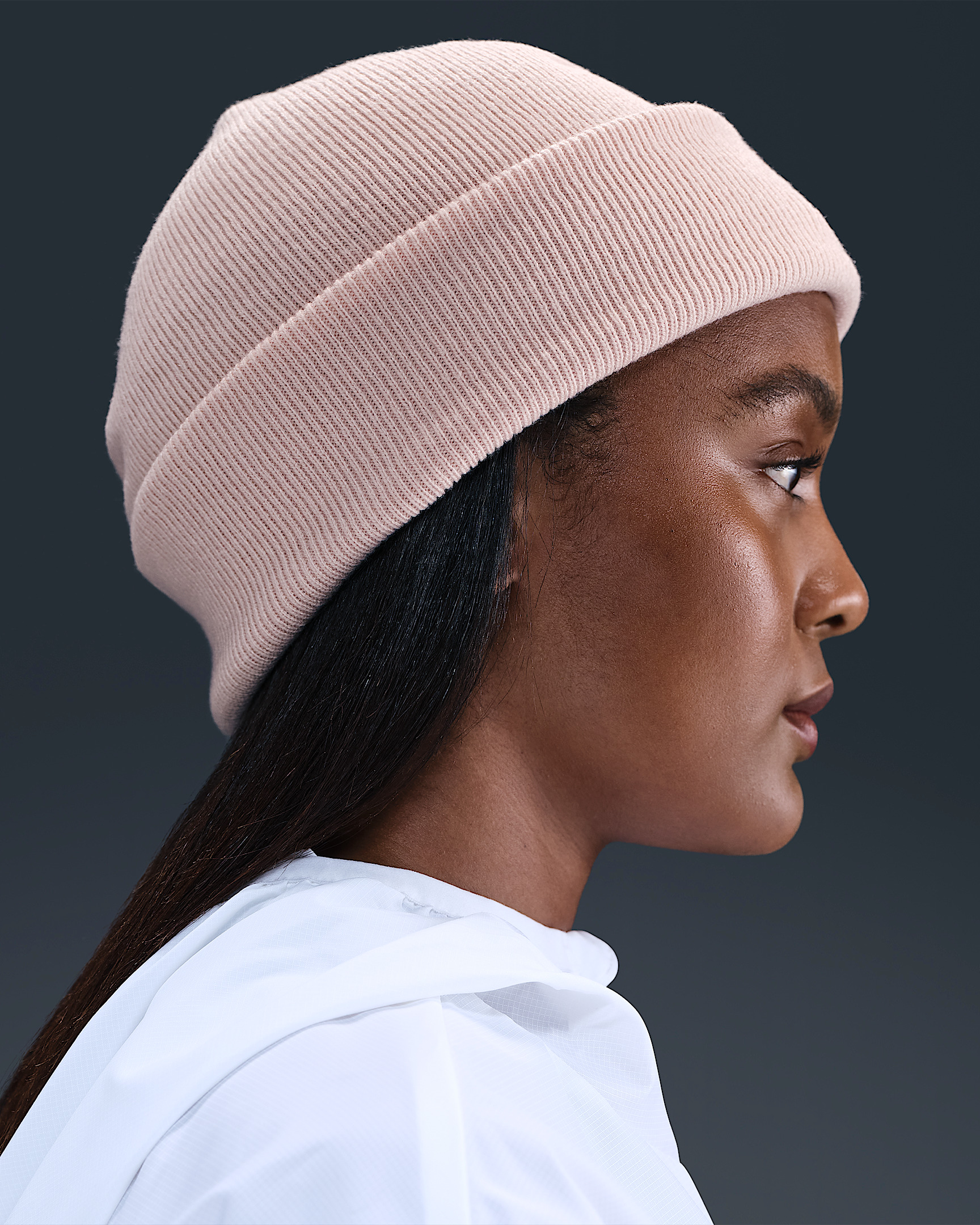 Nike Peak Swoosh Beanie - 2
