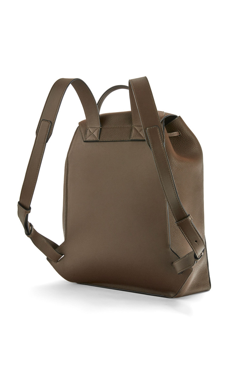 Drawstring Backpack in grained calfskin 3