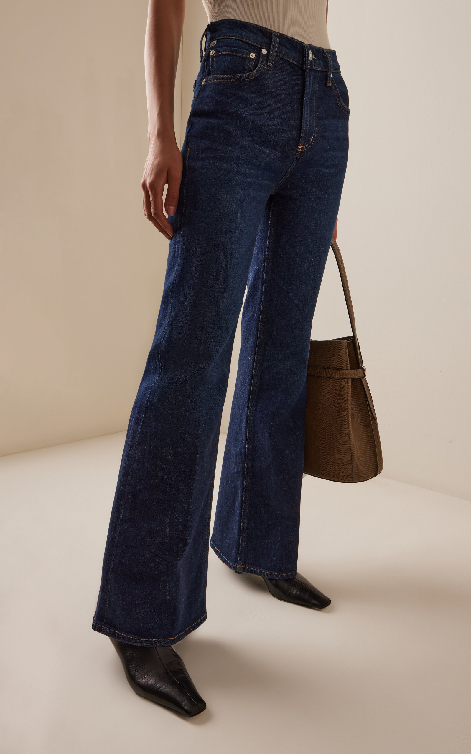 Kimberly 70’s Stretch High-Rise Flared Jeans dark wash - 3