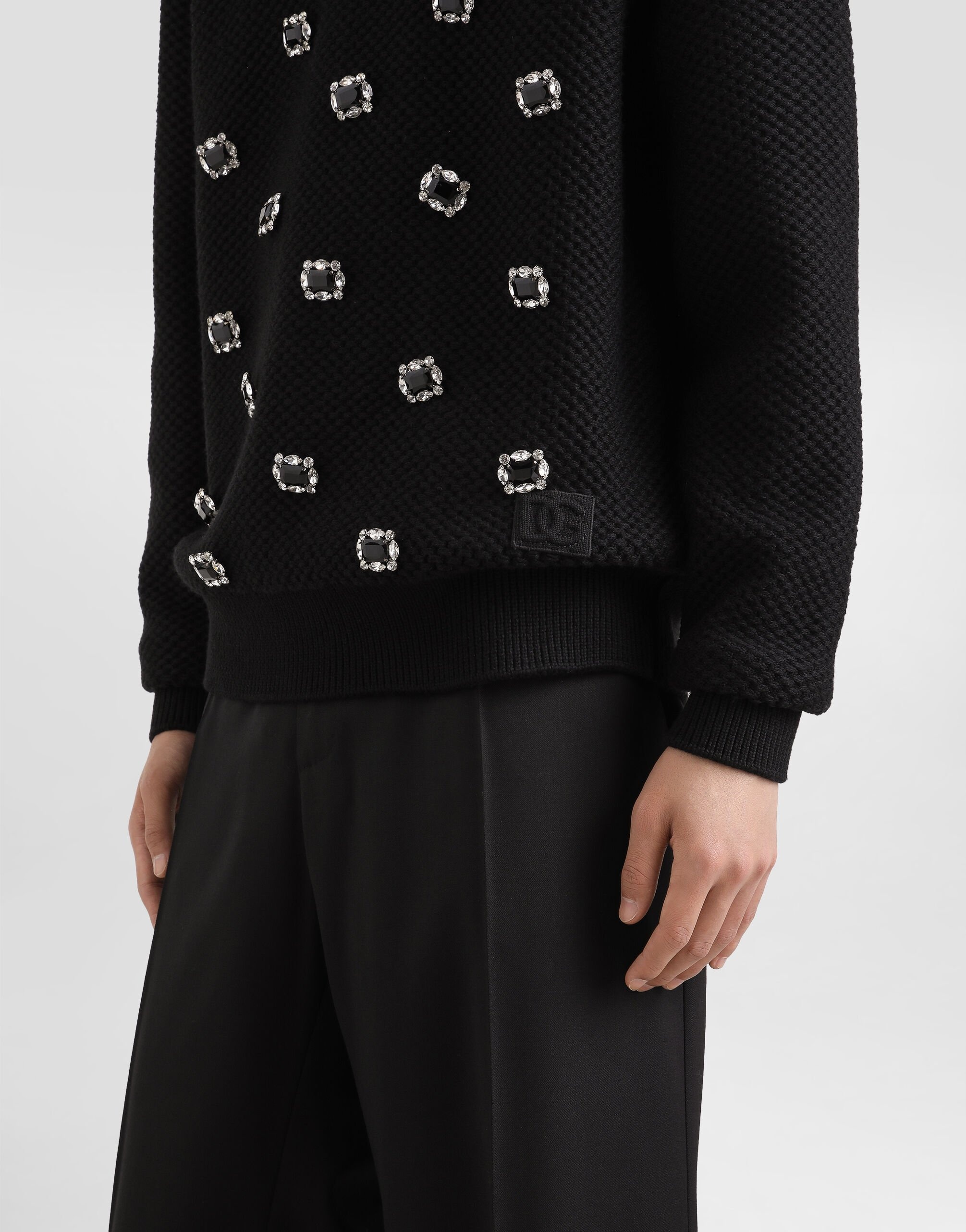 Wool round-neck sweater with embroidery and bejeweled buttons - 5