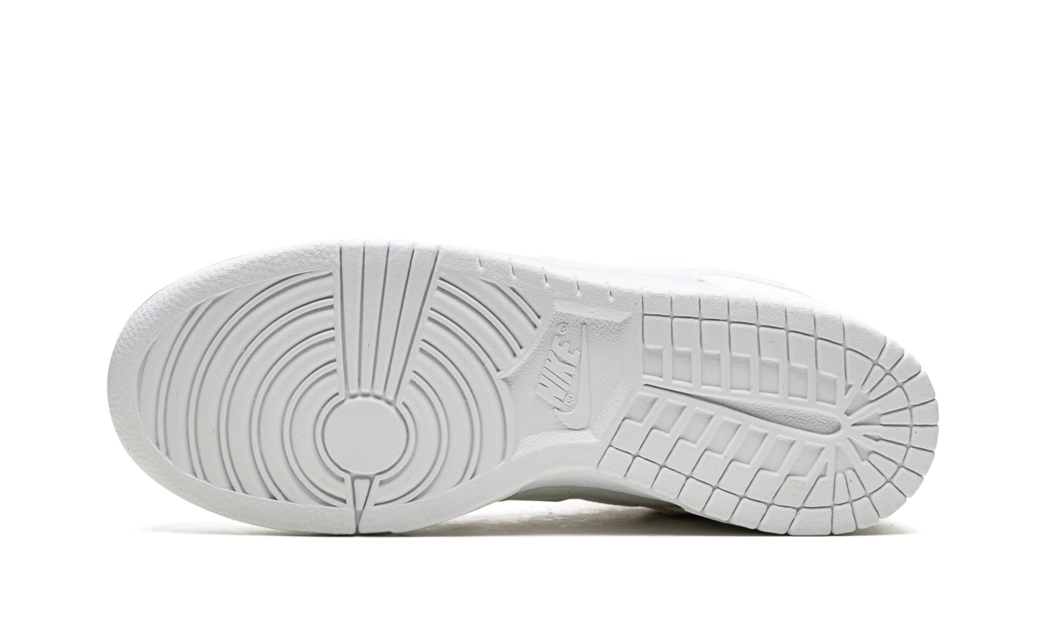 Dunk Low "Dove Street Market Triple White Velvet" - 5