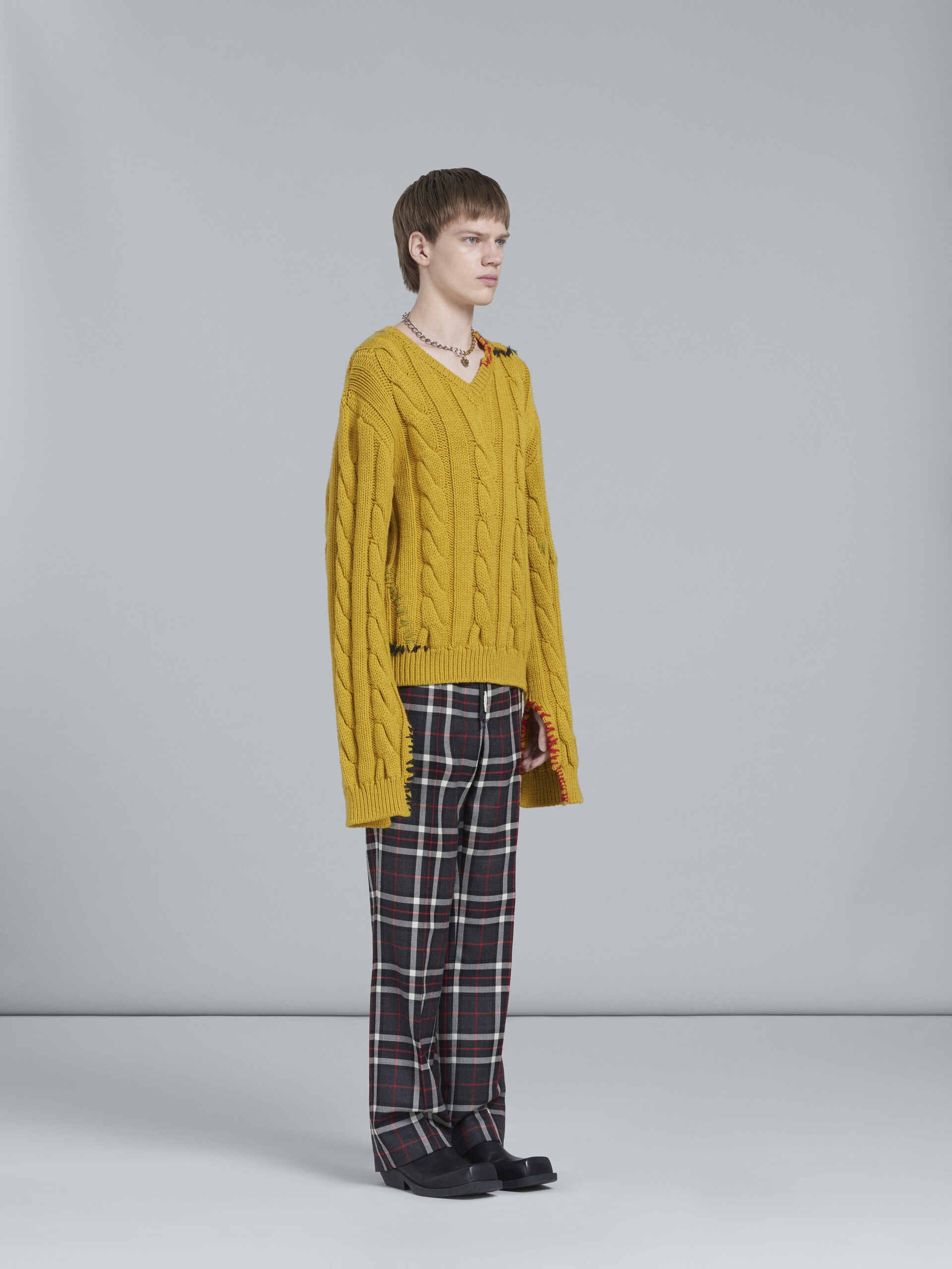 CEDAR YELLOW CABLE-KNIT SWEATER - 5