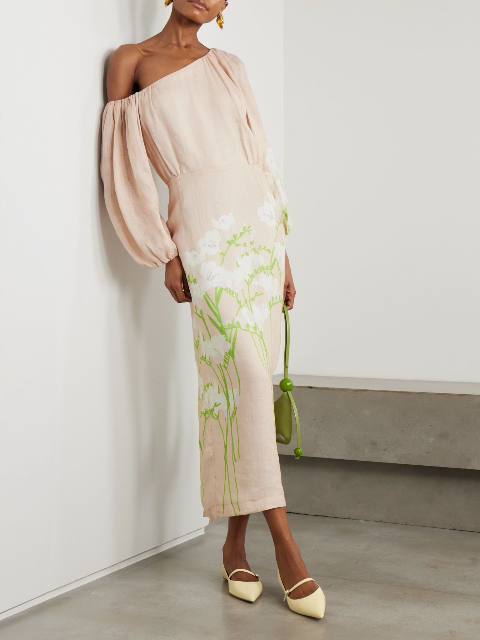 Cara off-the-shoulder gathered floral-print linen midi dress Antique rose - 2