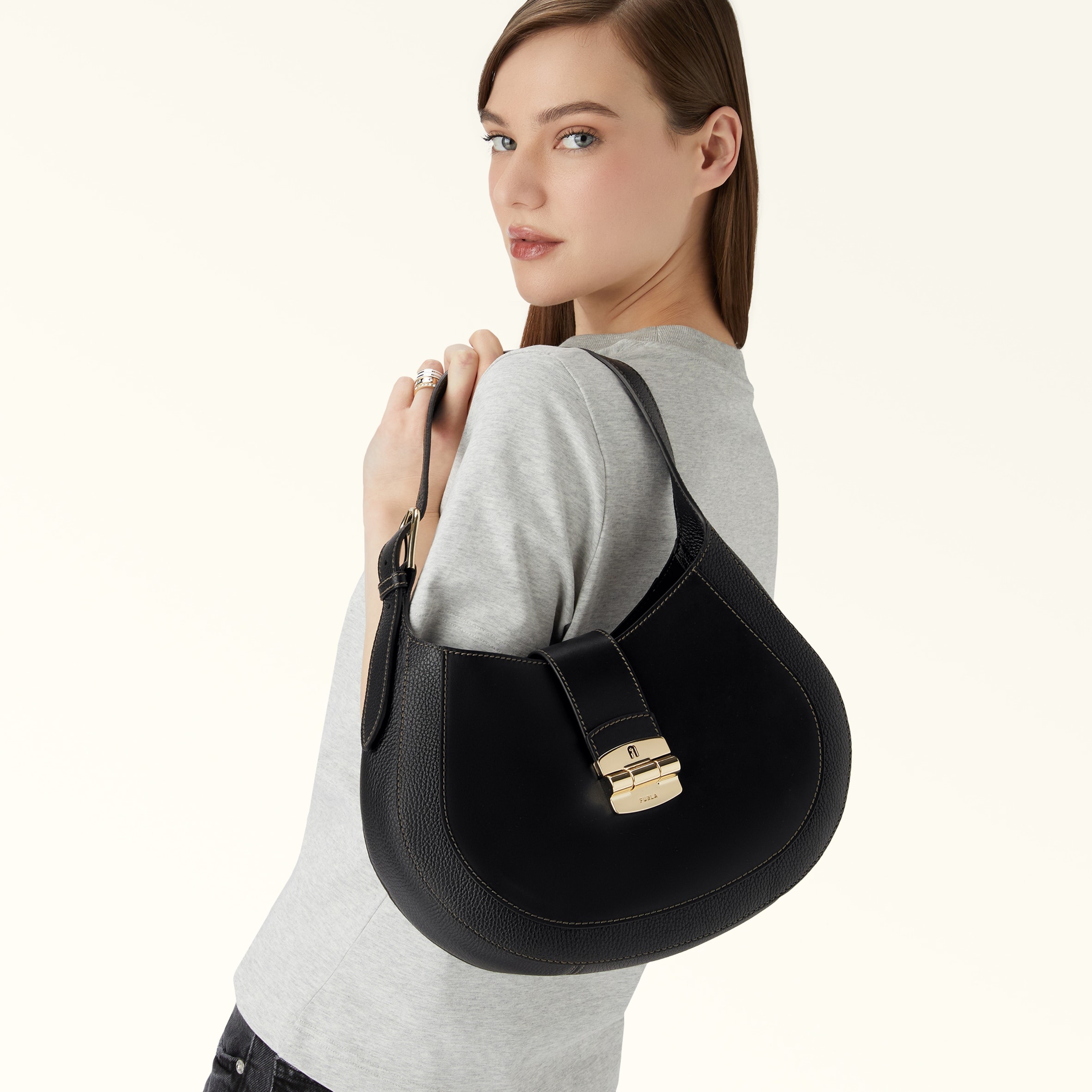 Furla Club 2 - 6