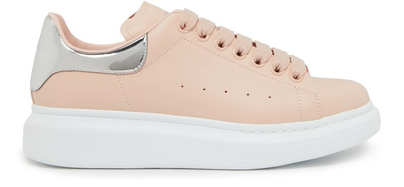 Oversized Sneakers 1