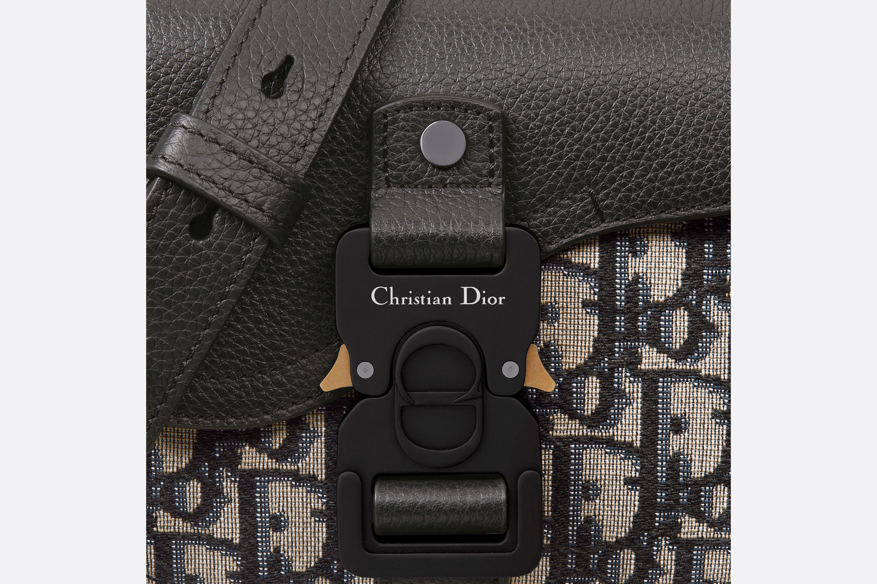 Dior - Saddle Vertical Pouch with Strap Beige and Black Dior Oblique Jacquard and Black Grained Calfskin - Men