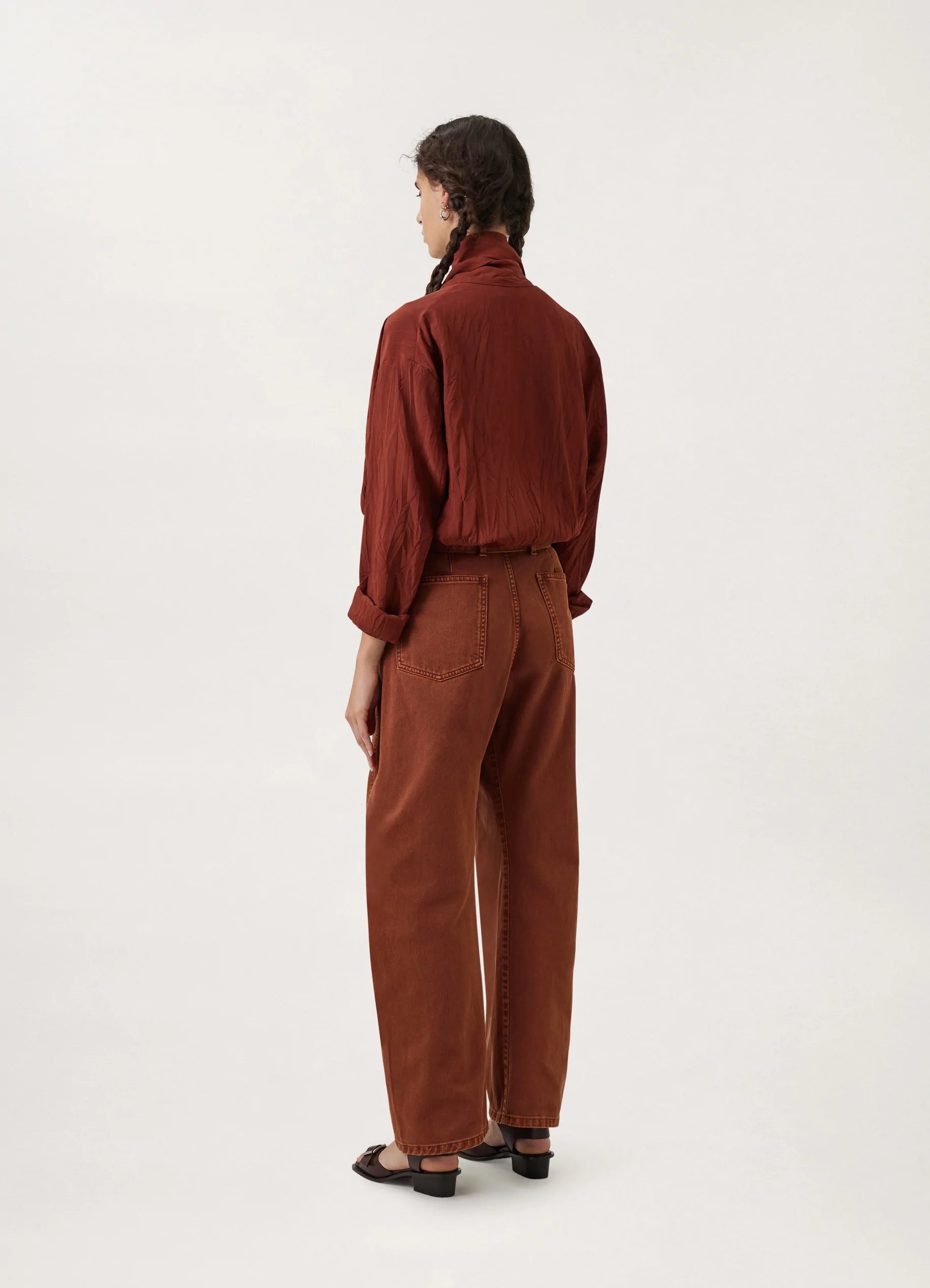 TWISTED BELTED PANTS
GARMENT DYED DENIM - 8