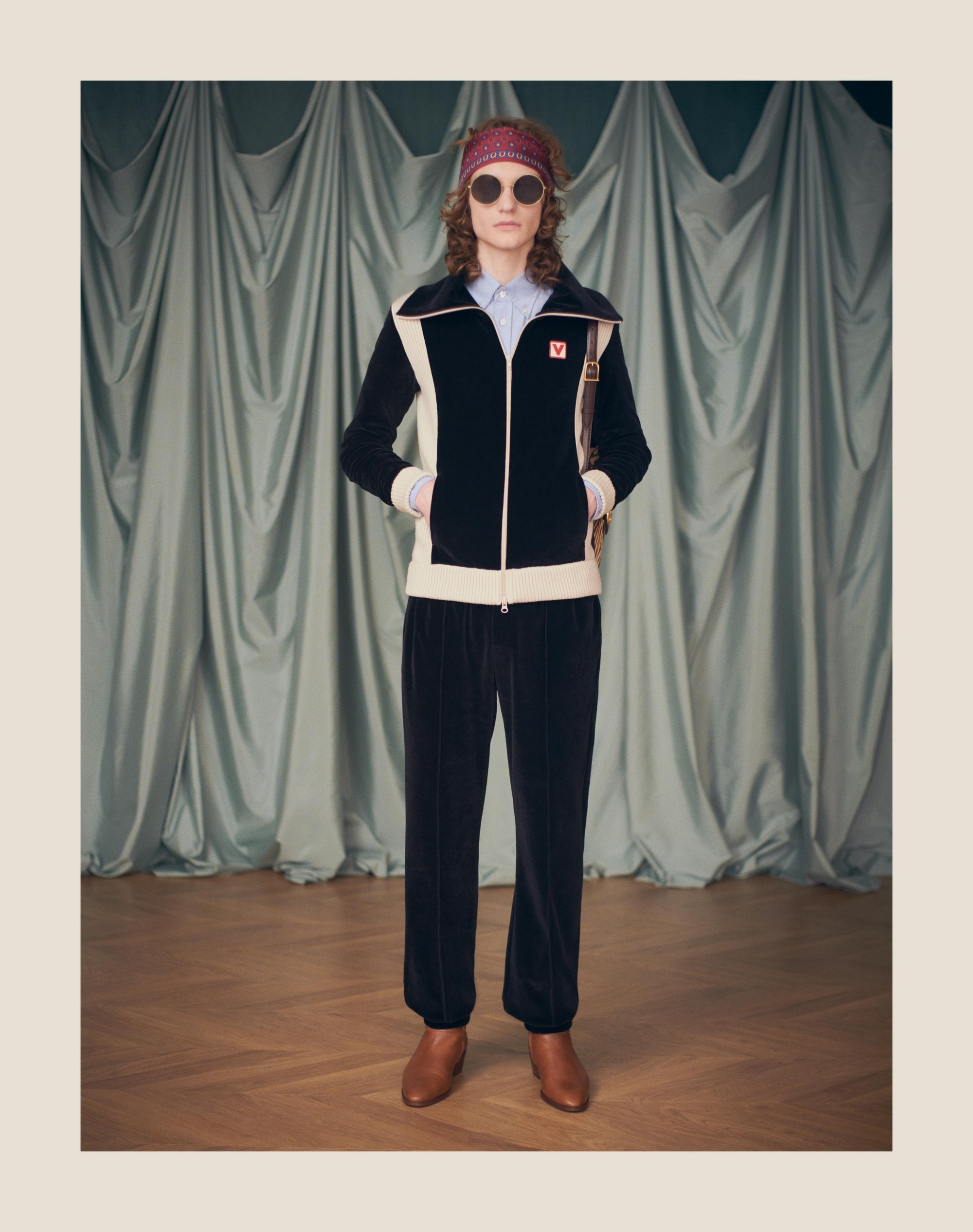 CHENILLE JOGGING PANTS WITH CHEZ VALENTINO PATCH - 9