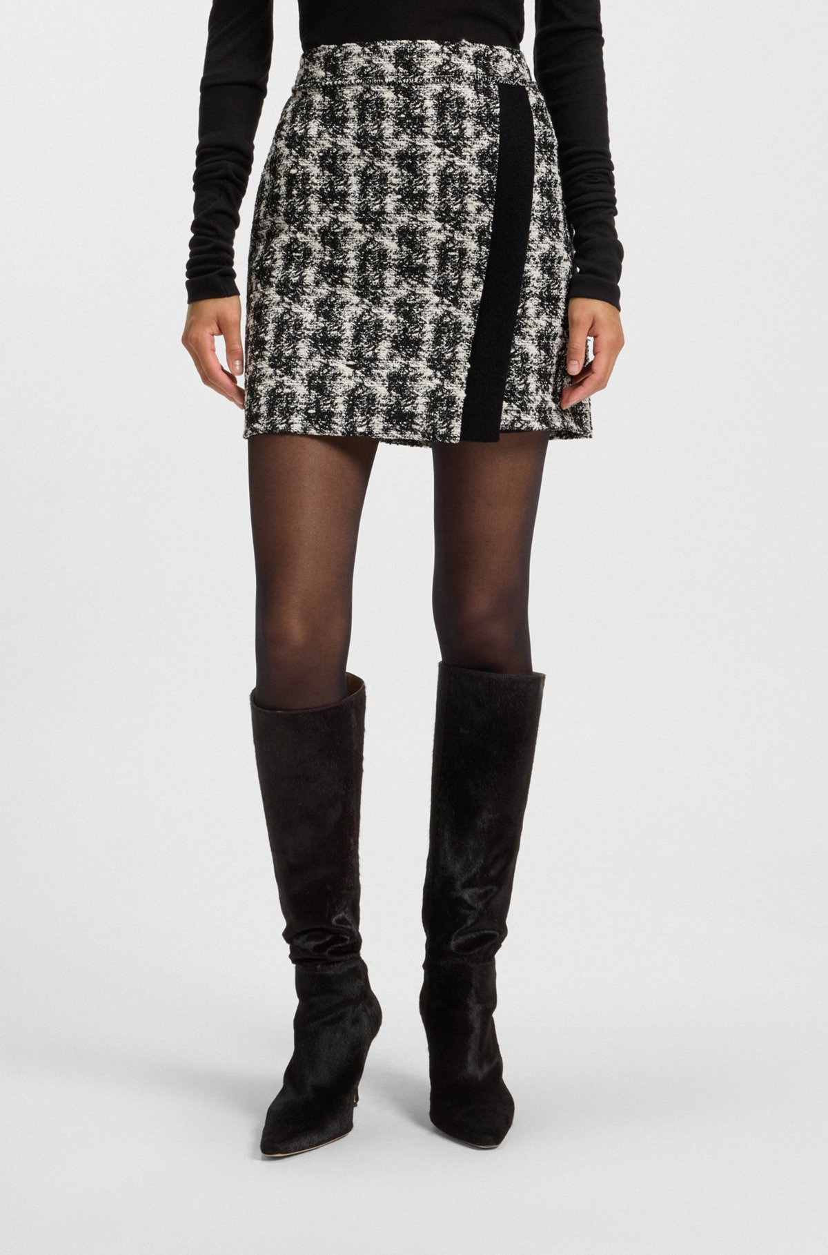 MINI SKIRT IN PATTERNED FEATHER TWEED - 2