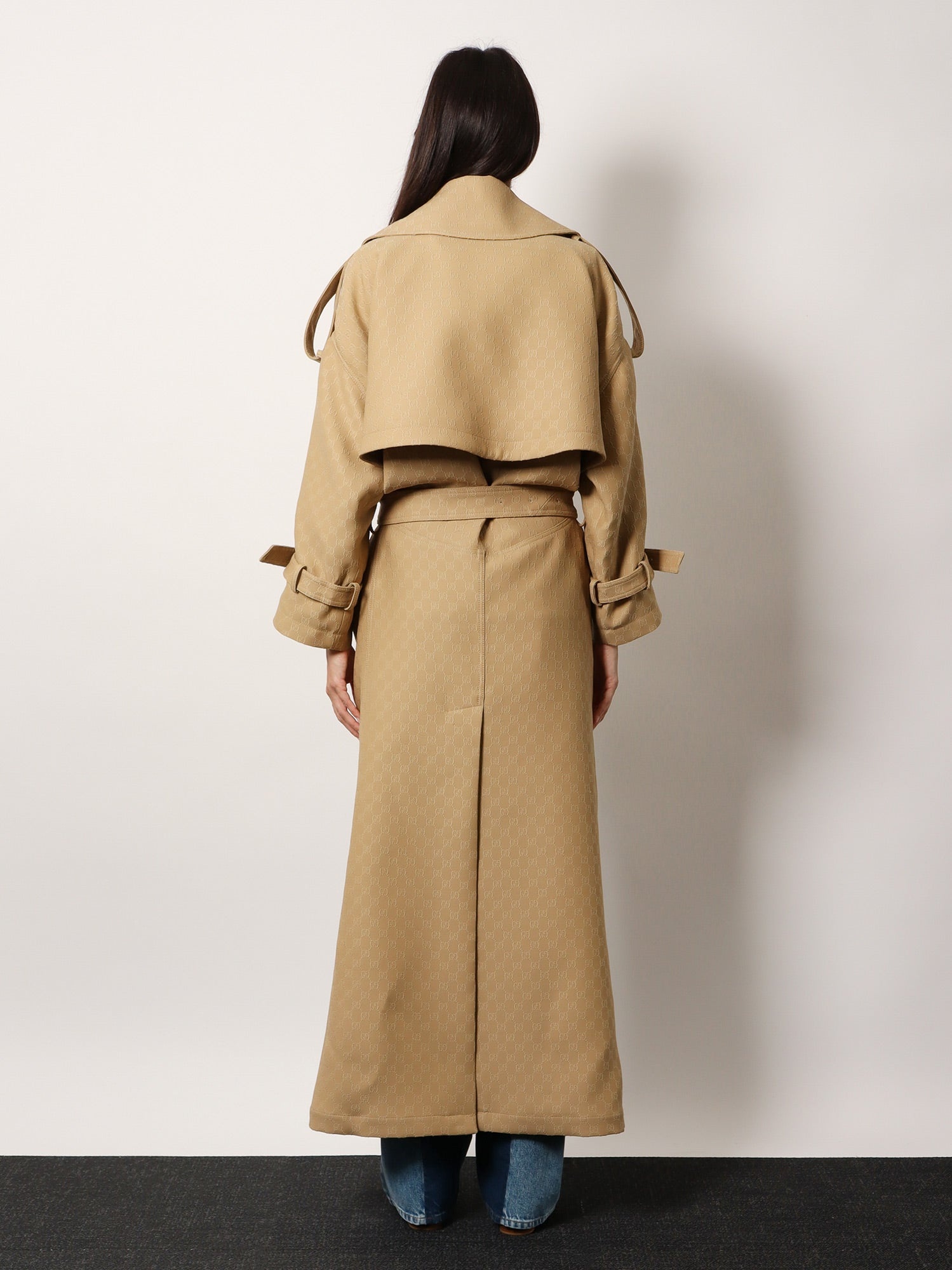 コート GUCCI Wool and silk crepe coat with all-over GG motif GUCCI Gucci Wool And Silk Crepe Coat With All-Over Gg Motif