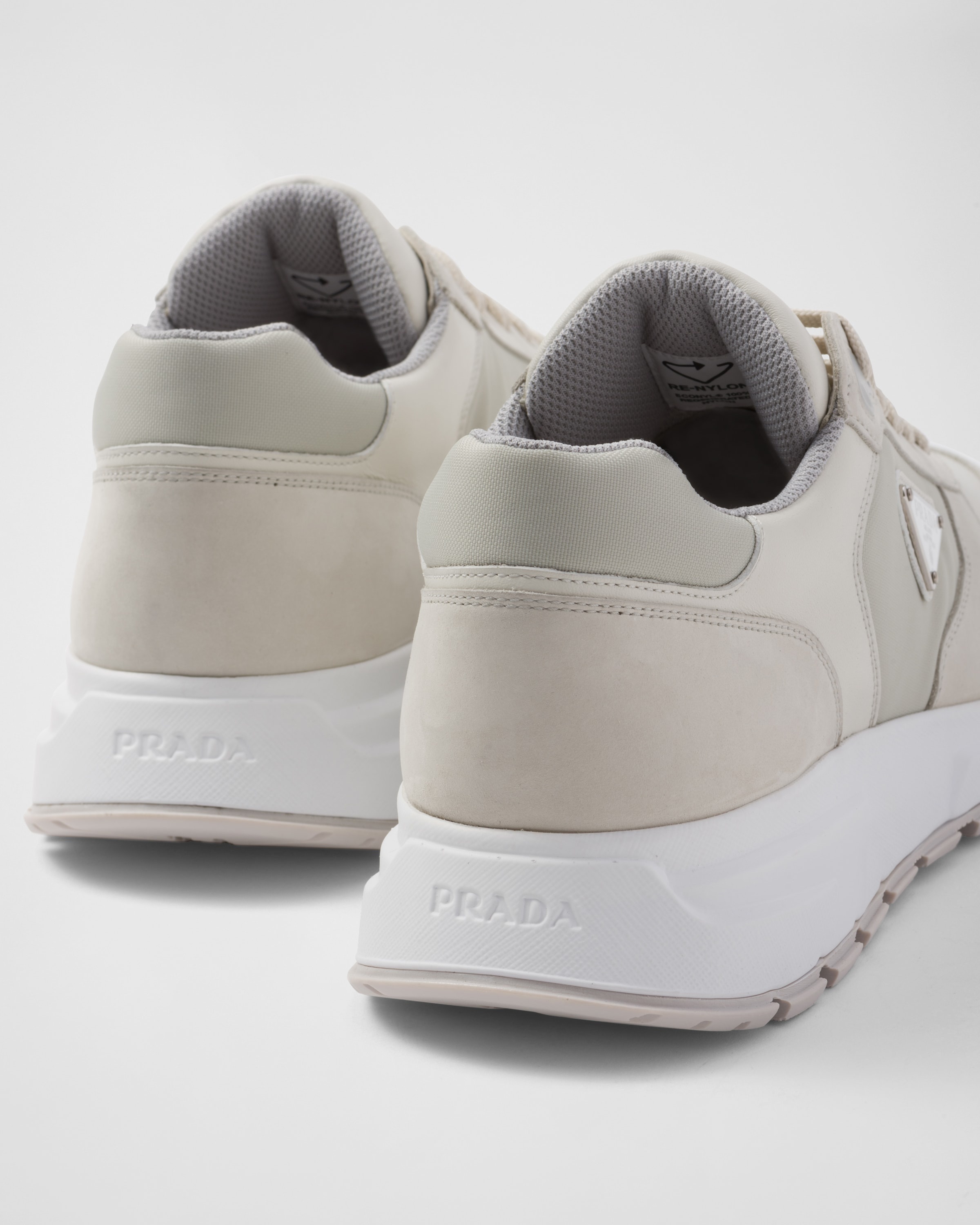 スニーカー PRADA | Nubuck and Re-Nylon high-top sneakers 2EE390 Prada Nubuck and Re-Nylon high-top sneakers | REVERSIBLE