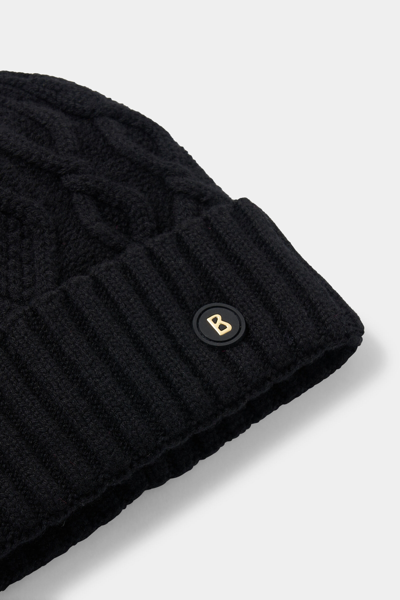 Jamila knitted cashmere hat in Black - 3