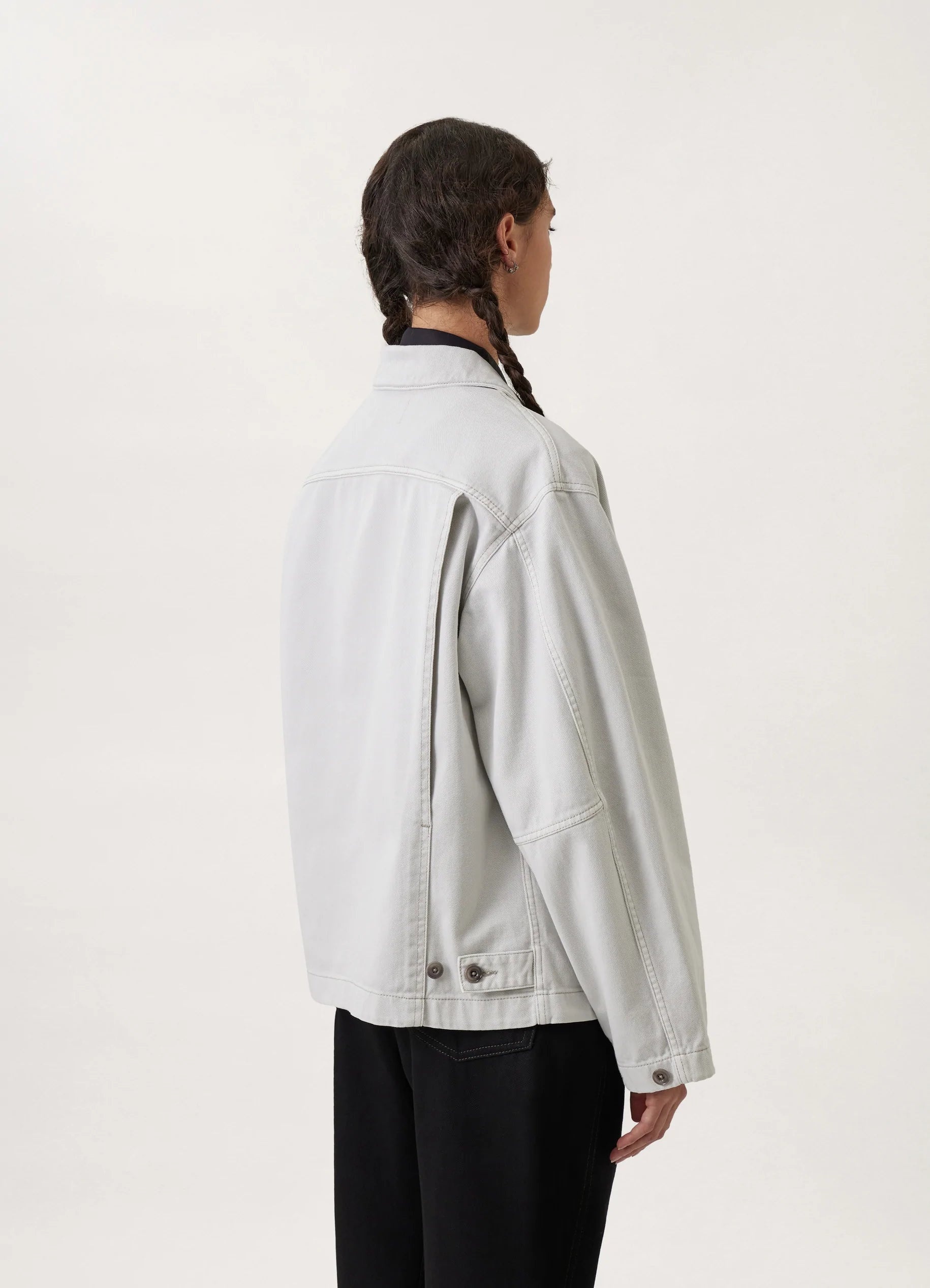 BOXY JACKET
SNOWY DENIM - 8