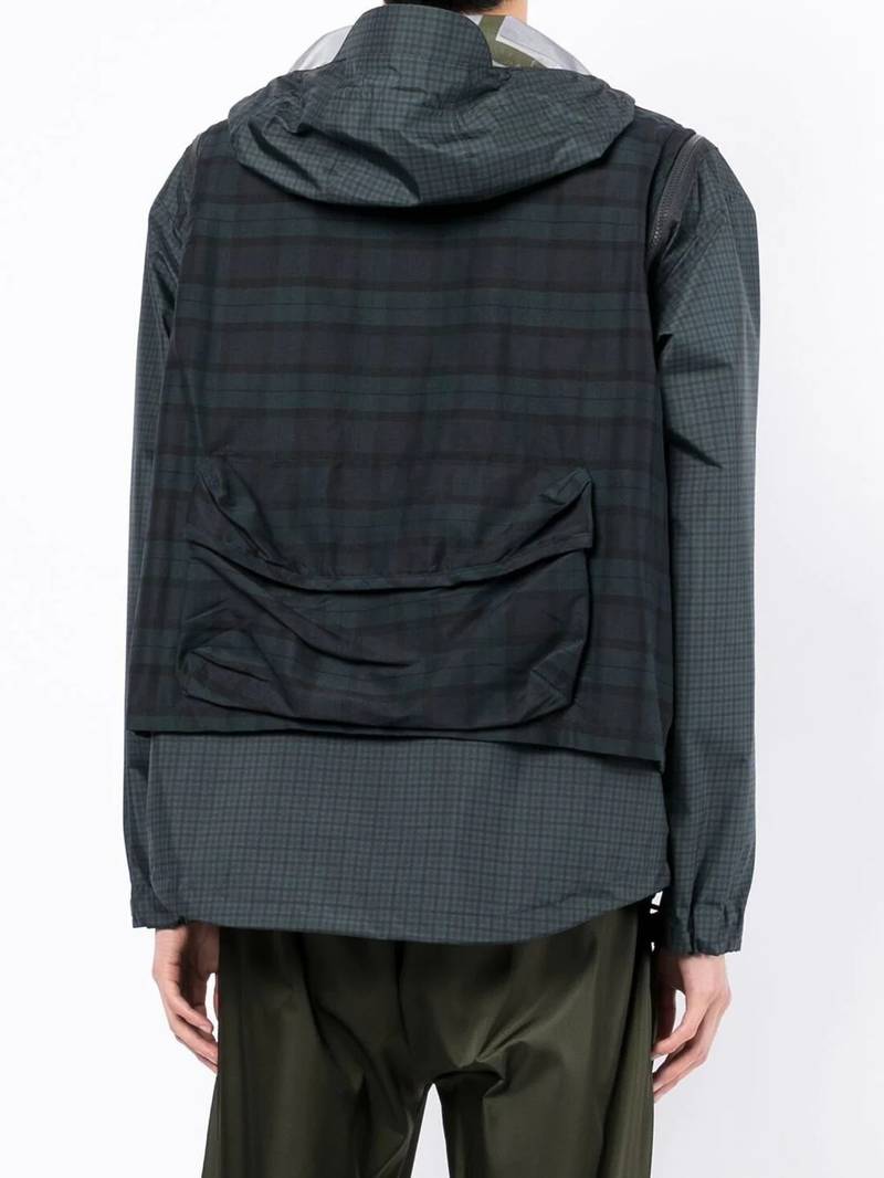 check-pattern zip-fastening jacket 4