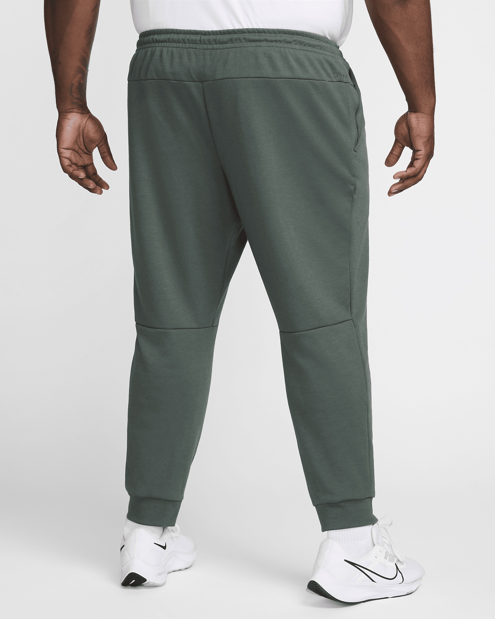 Nike Primary Men's Dri-FIT UV Versatile Joggers - 9