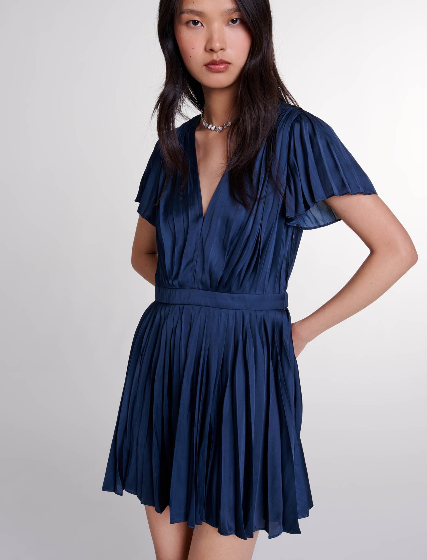 Short pleated dress - 5