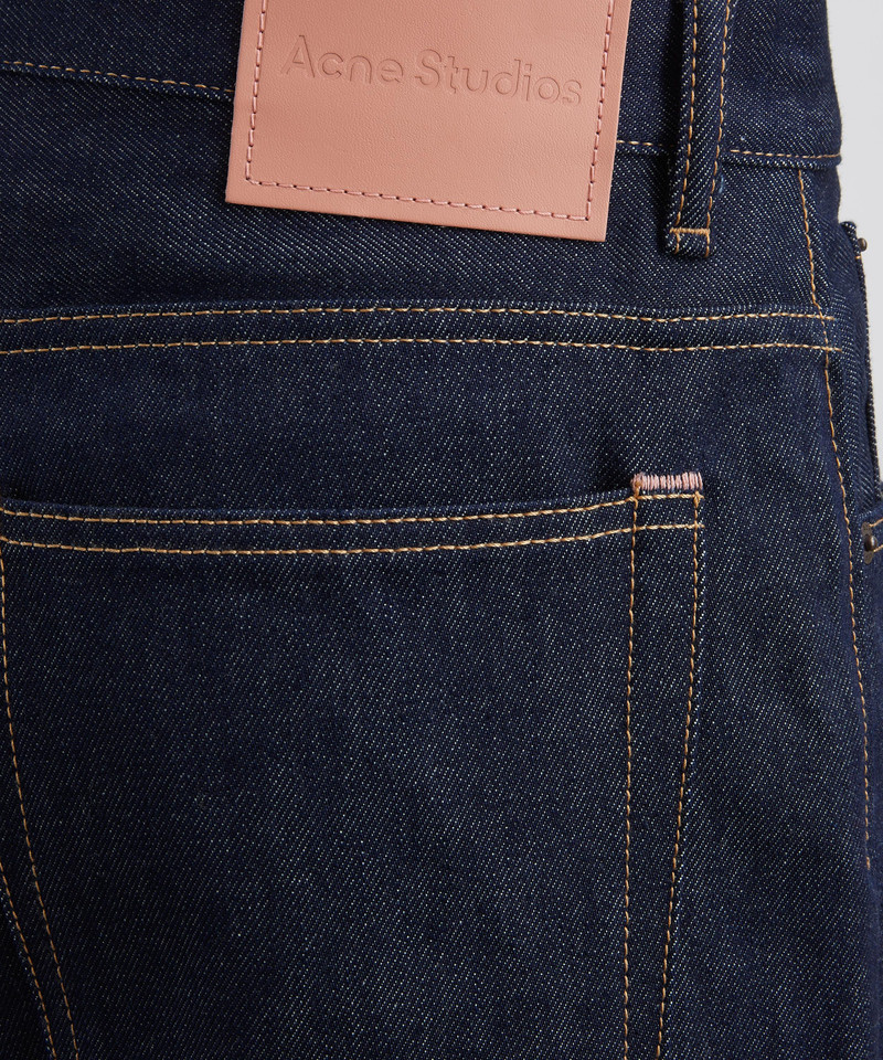 2021M Straight-Leg Jeans 5