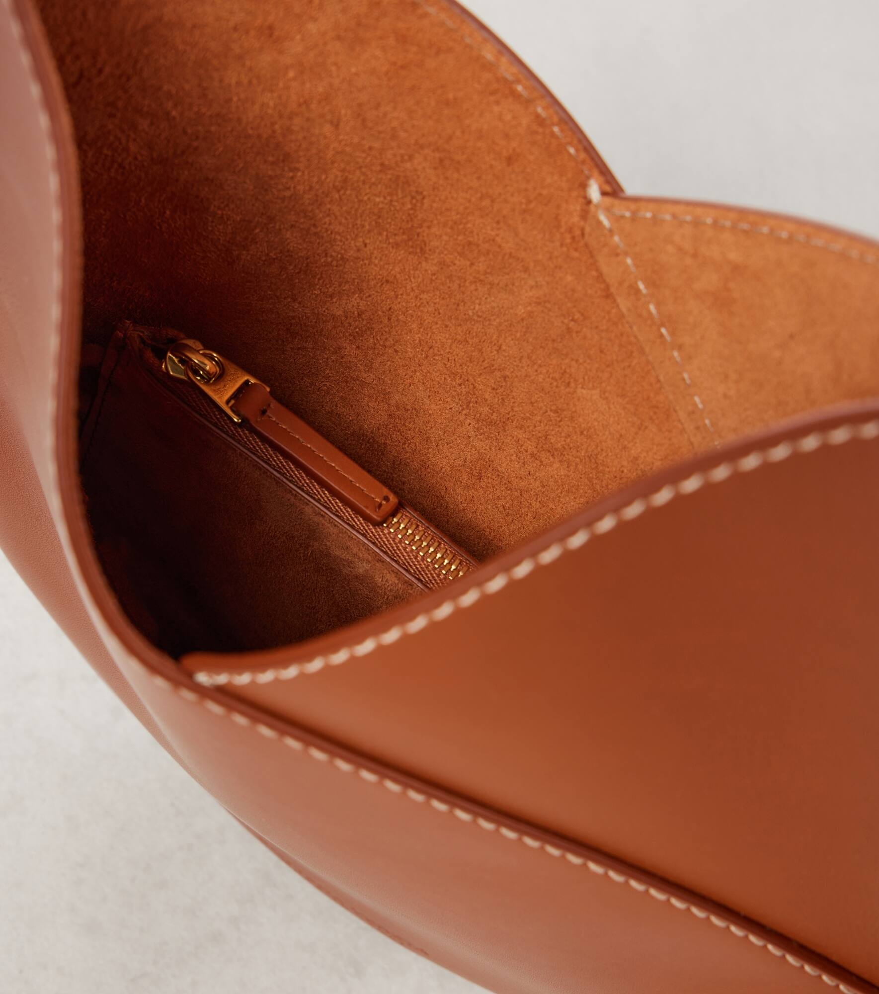 Solstice Small leather shoulder bag - 3