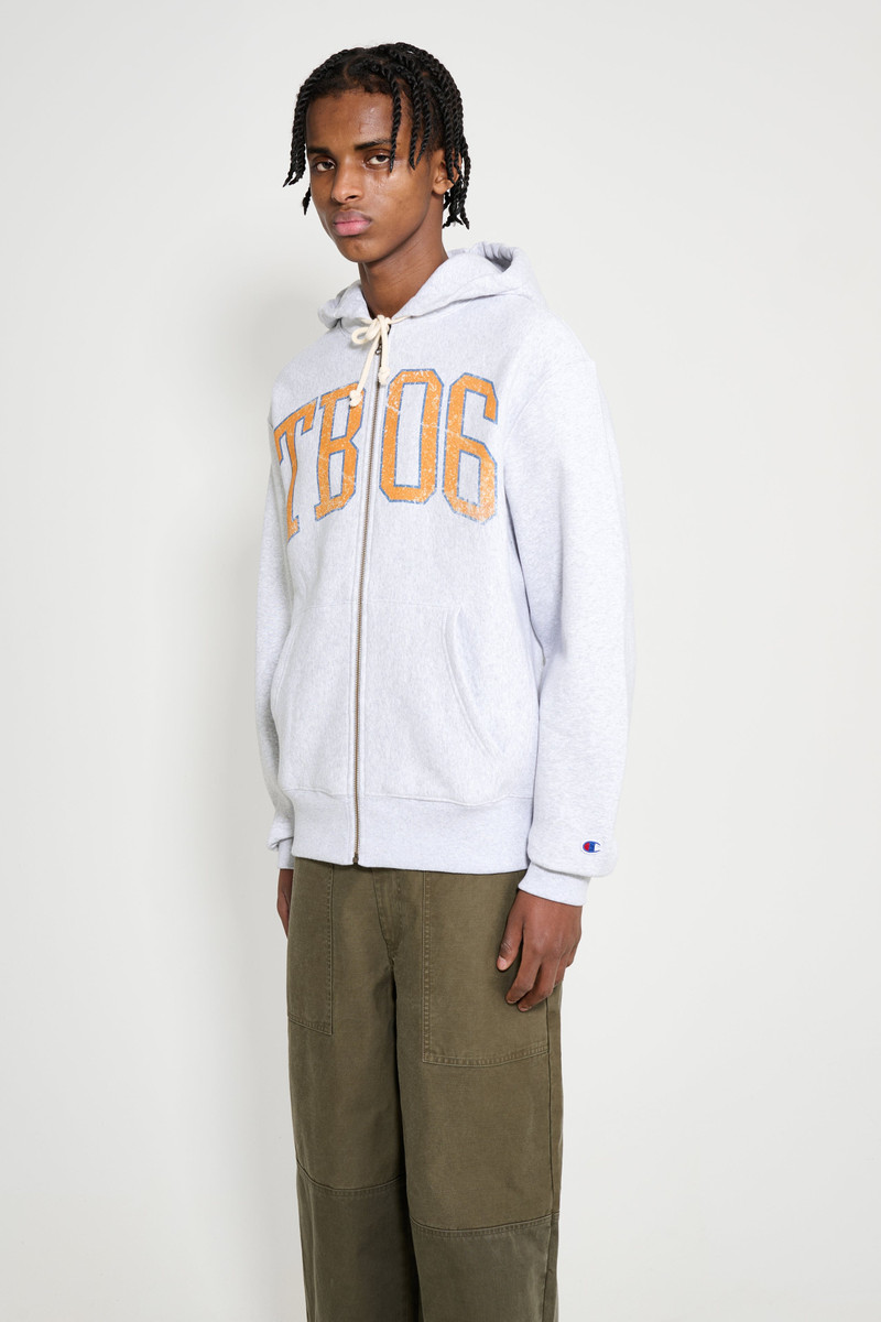 Champion TRÈS BIEN X CHAMPION DAMAGED TB06 ZIP HOOD GREY MELANGE outlook