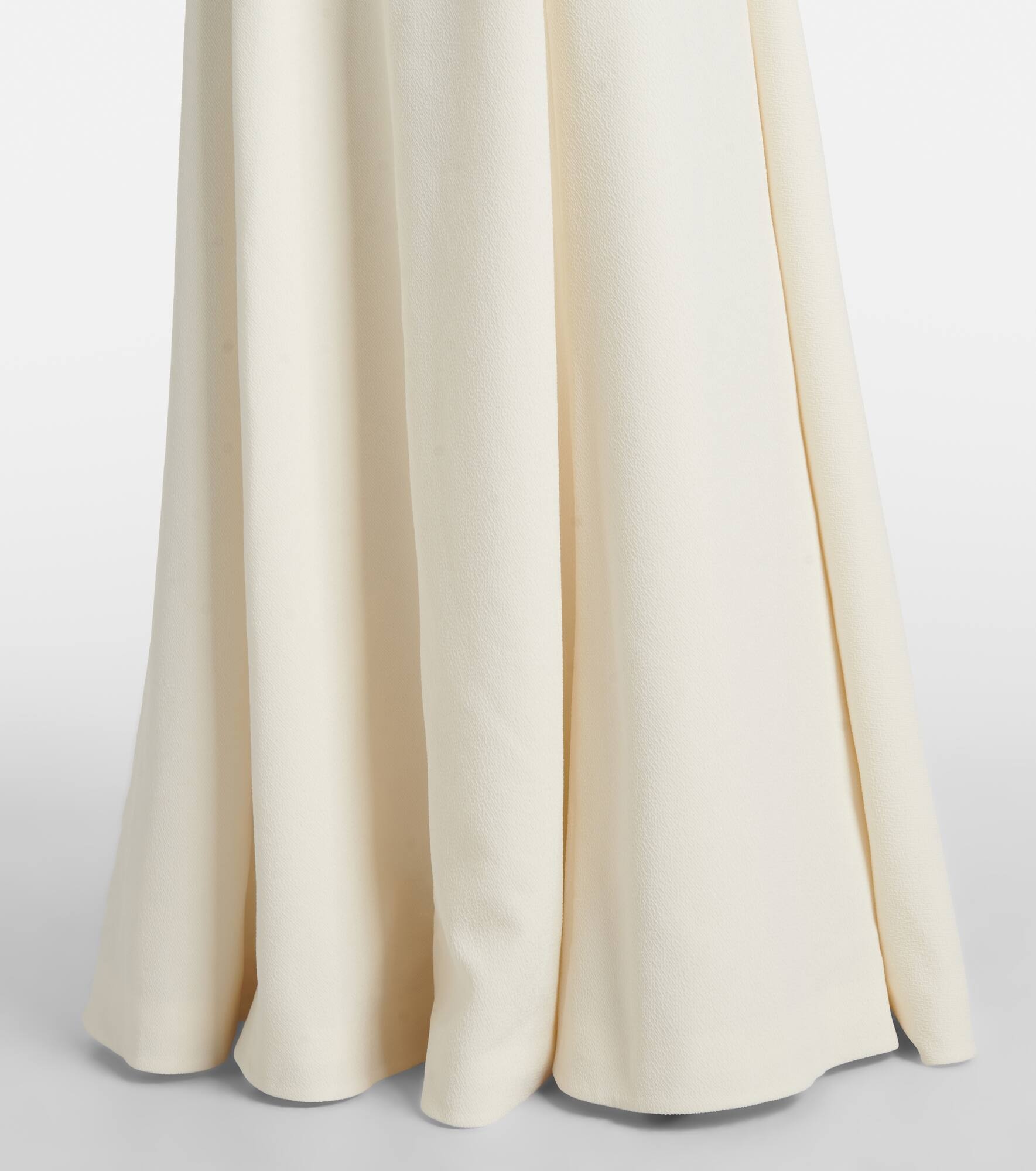 Malinda high-neck gown - 5