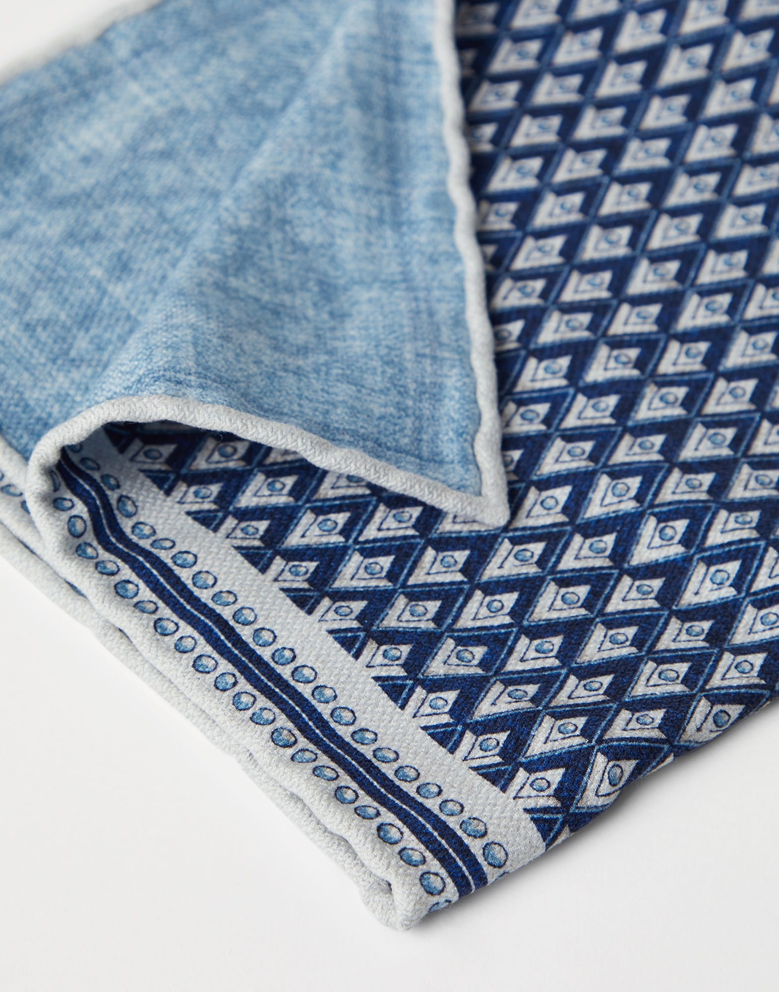 Silk pocket square with geometric design - 2
