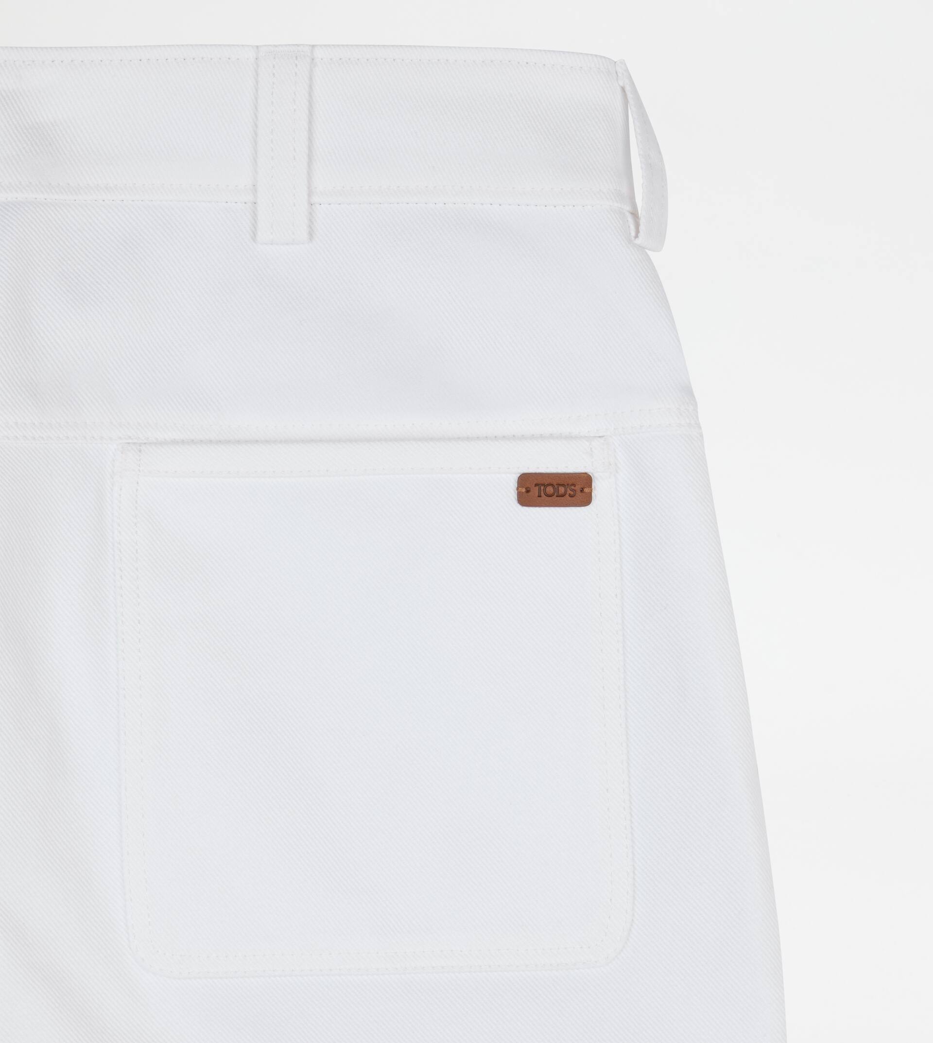 RELAXED FIT CHINO PANTS IN COTTON - WHITE - 8