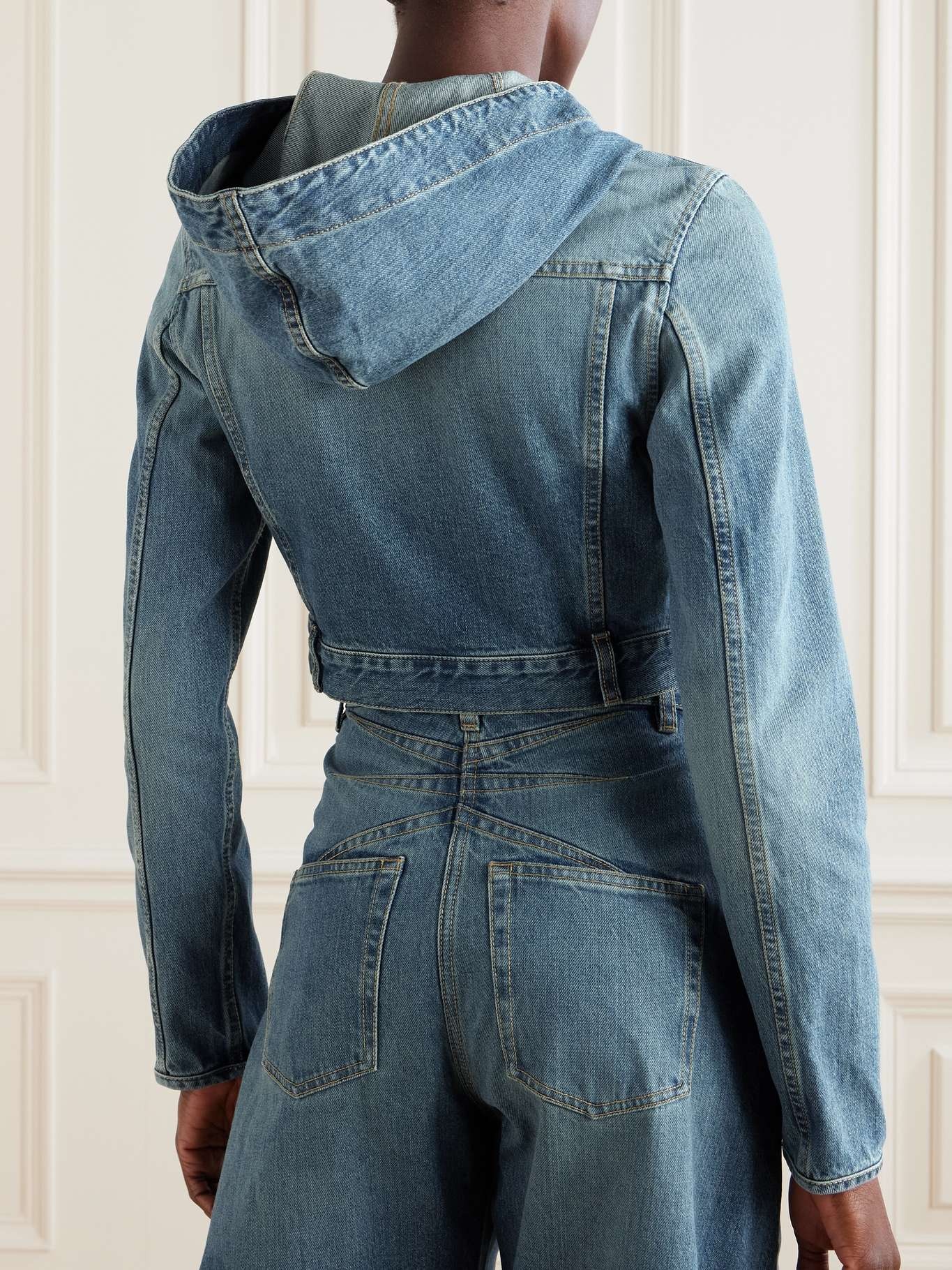 ブルゾン ALAIA DENIM CROP HOODED JACKET Cropped hooded denim jacket in blue - Alaia | Mytheresa