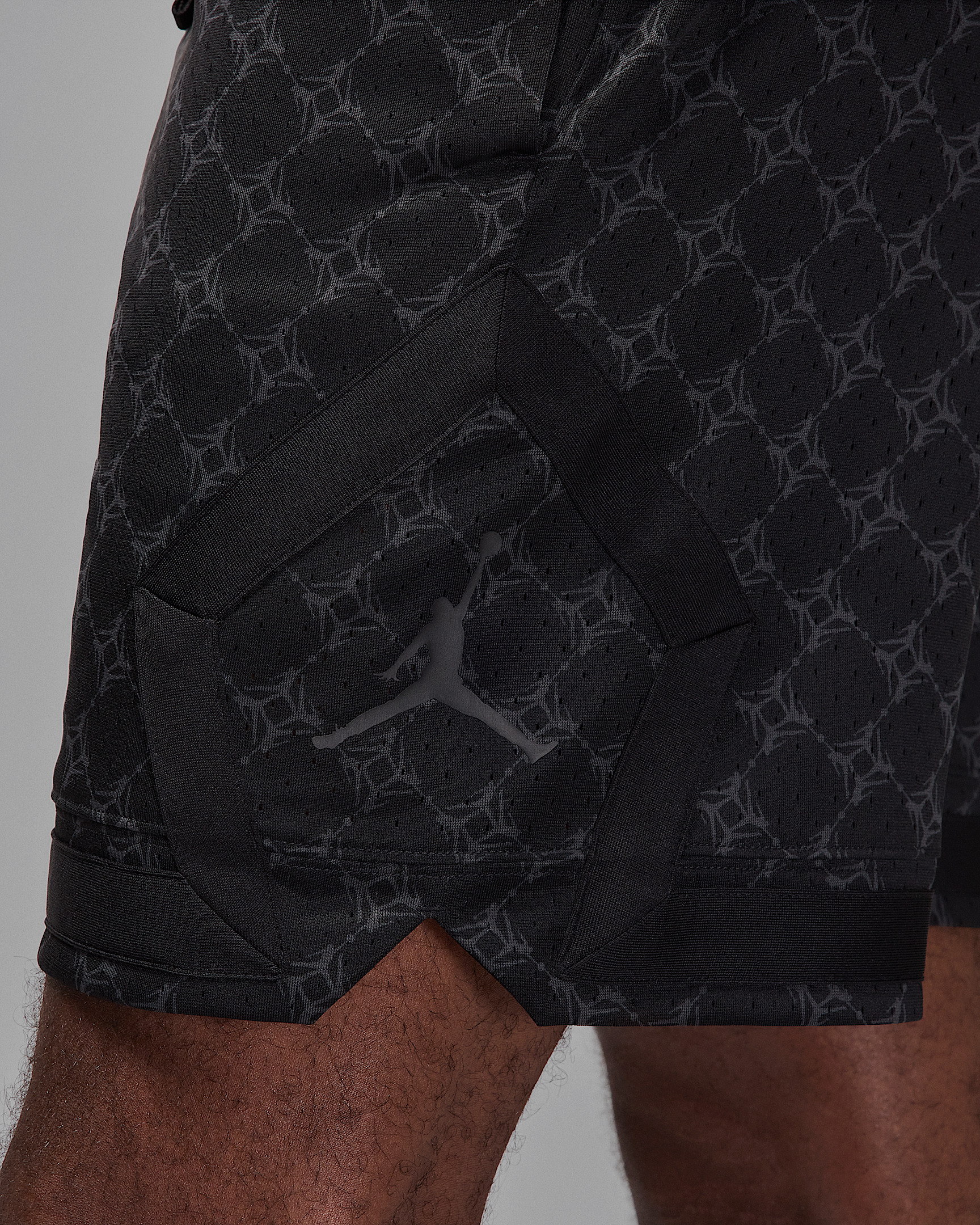 Jordan Sport Men's Dri-FIT Printed Diamond Shorts - 5